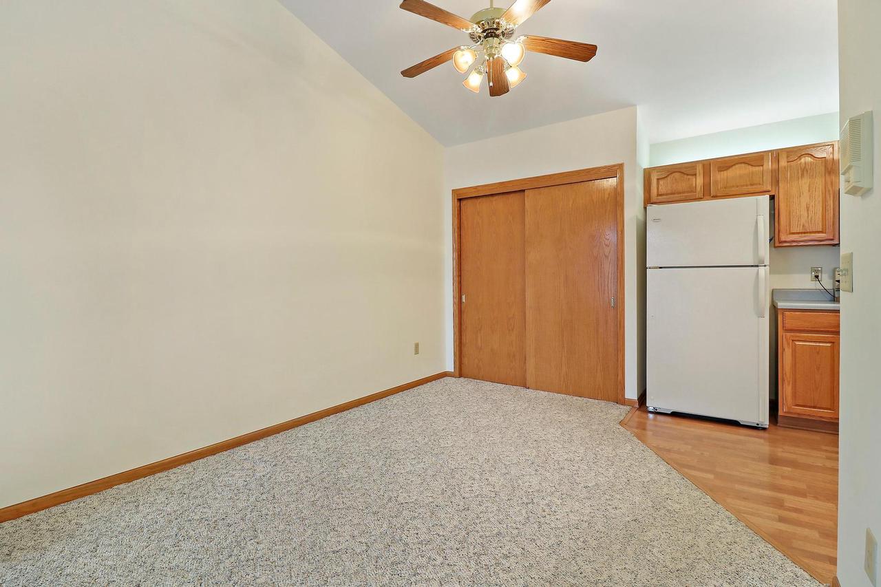 1276 Village Centre DR 6