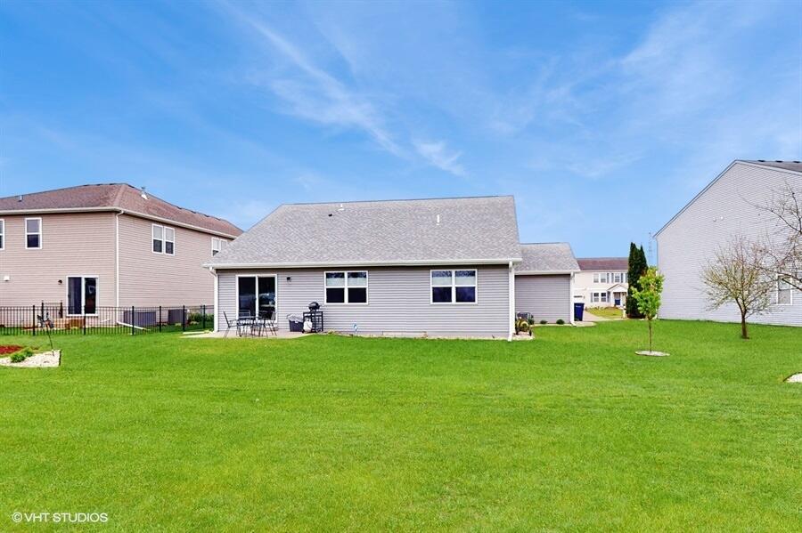 3465 Samson DRIVE