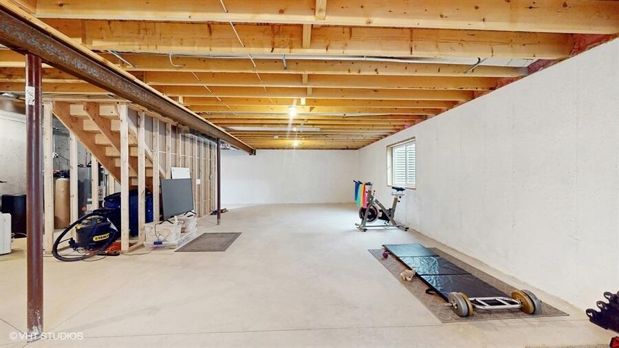 3465 Samson DRIVE