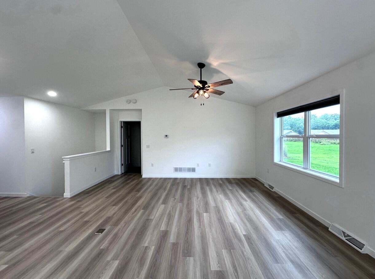 3465 Samson DRIVE