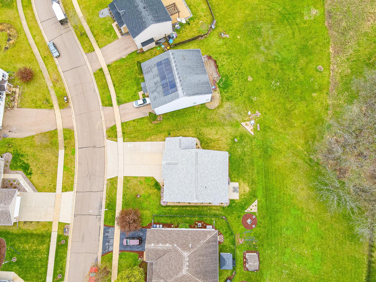 3465 Samson DRIVE