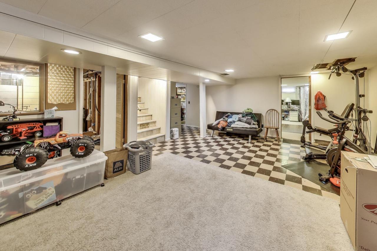 917 Berkeley DRIVE