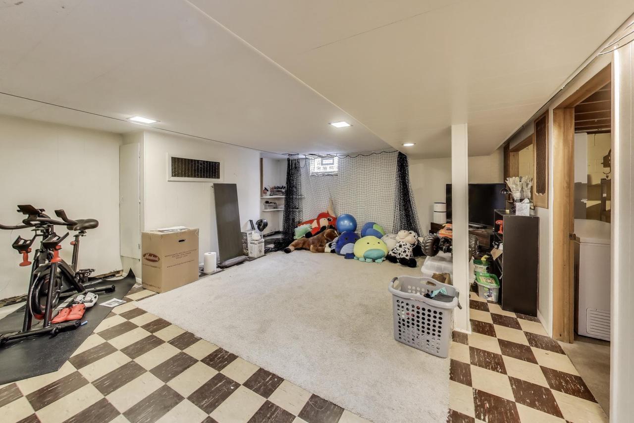 917 Berkeley DRIVE