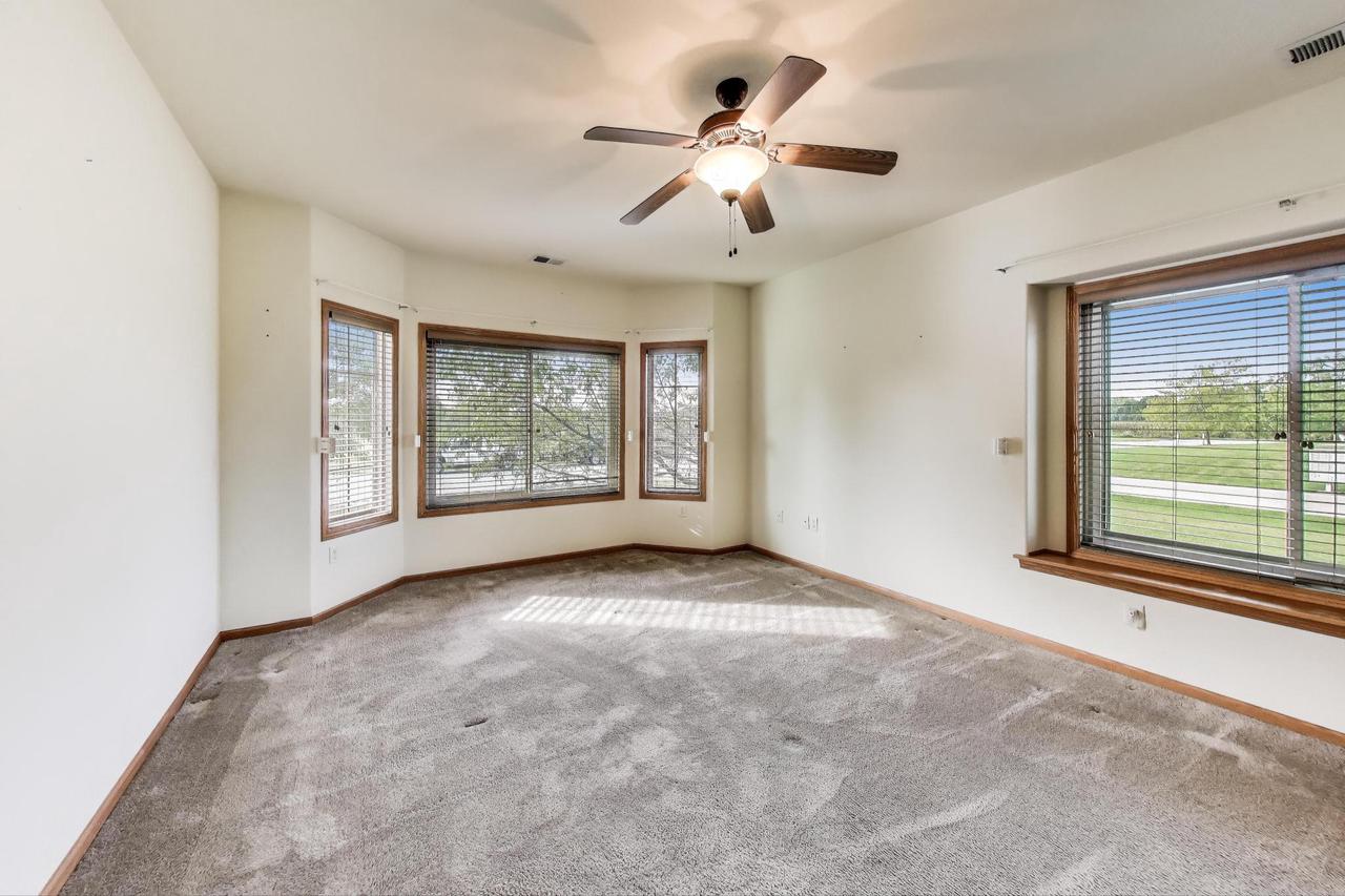 7136 Parkside LANE 122