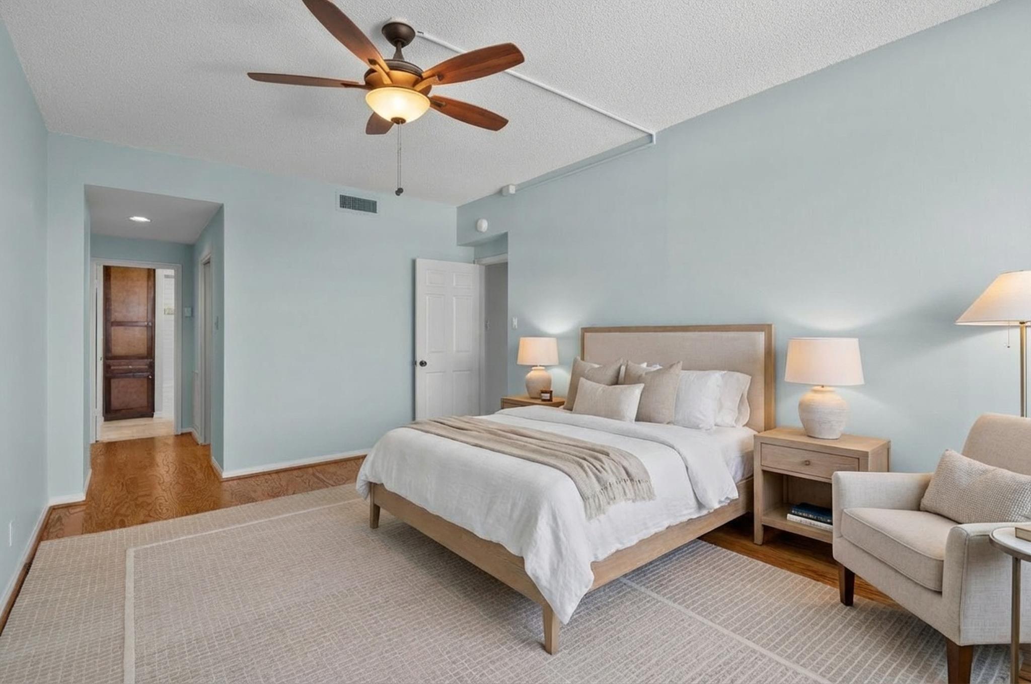 14 Greenway Plaza # 17Q