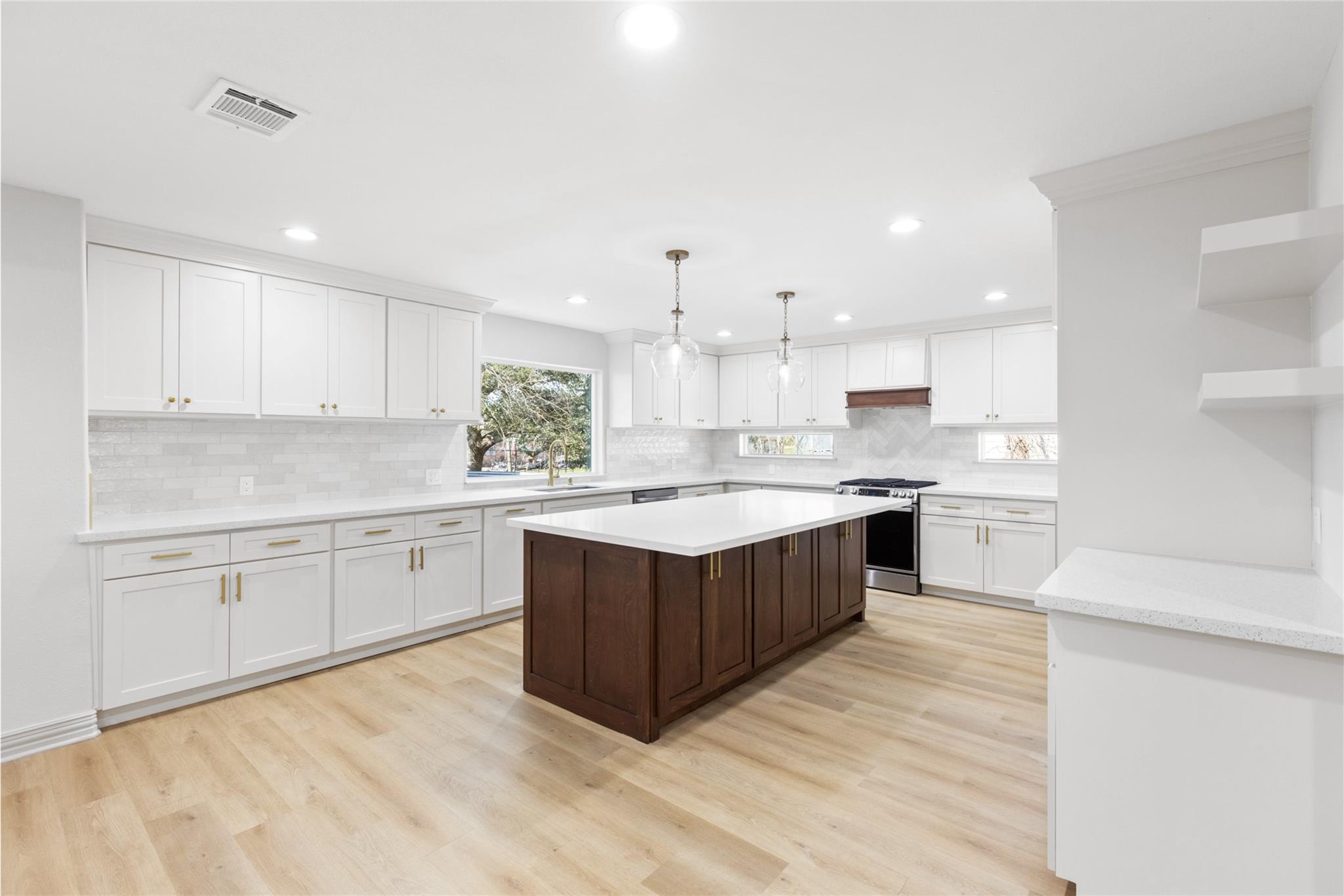 925 County Road 737b