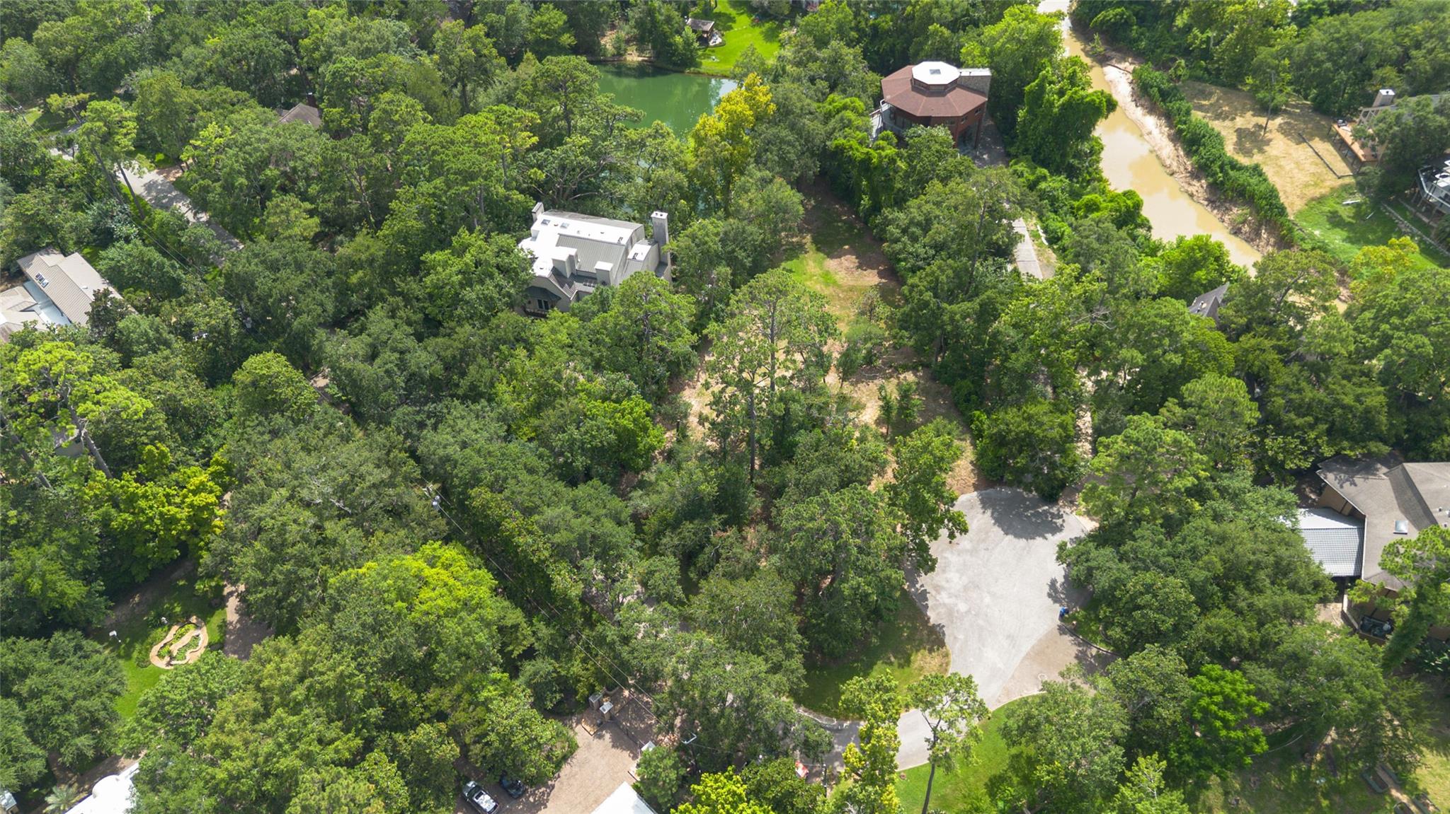 11685 Arrowwood Circle