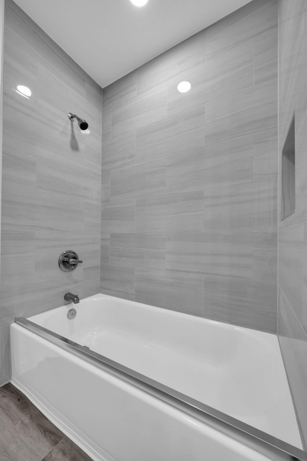 6111 Beverly Hill Street # 32