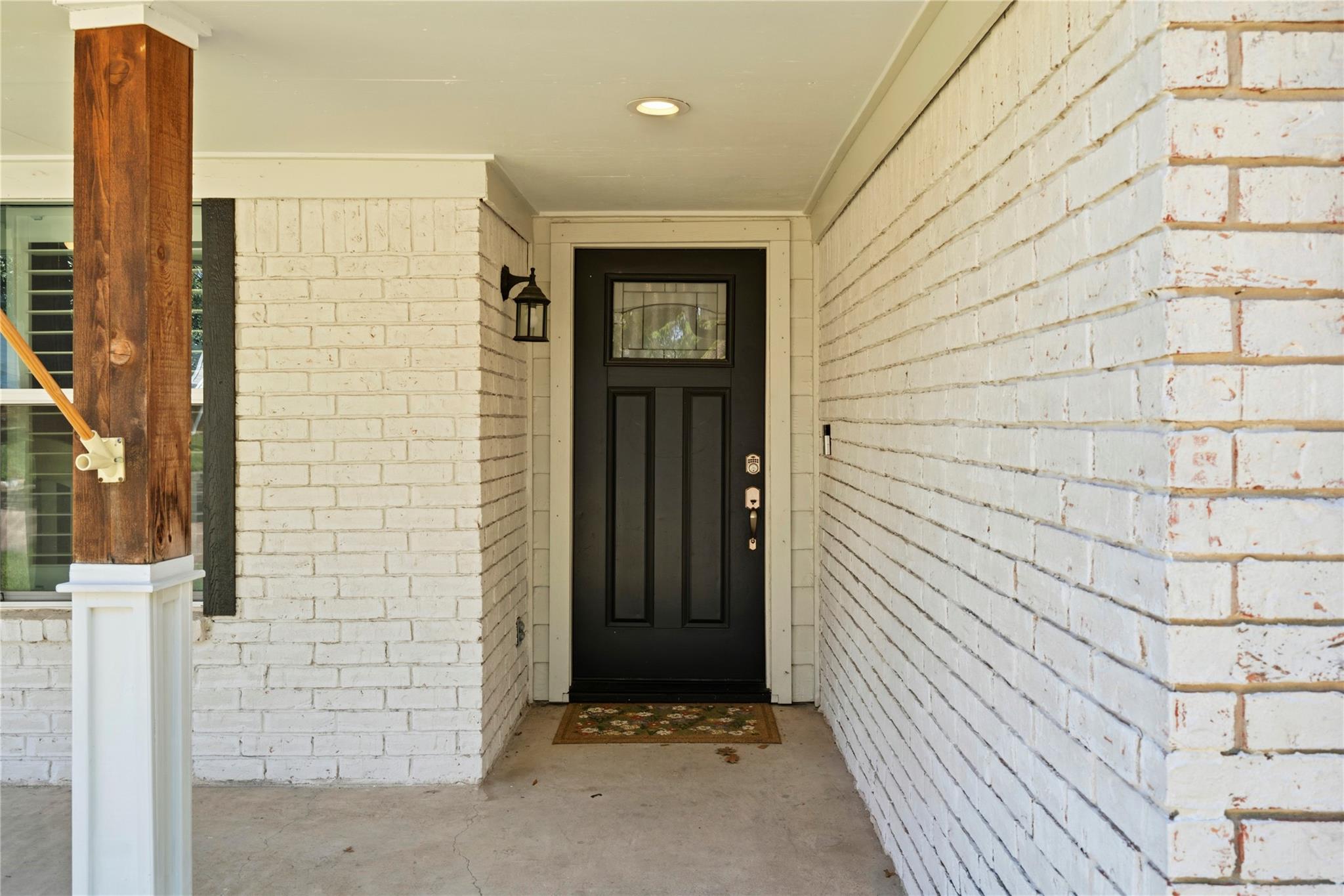 102 Enchanted Oaks Court