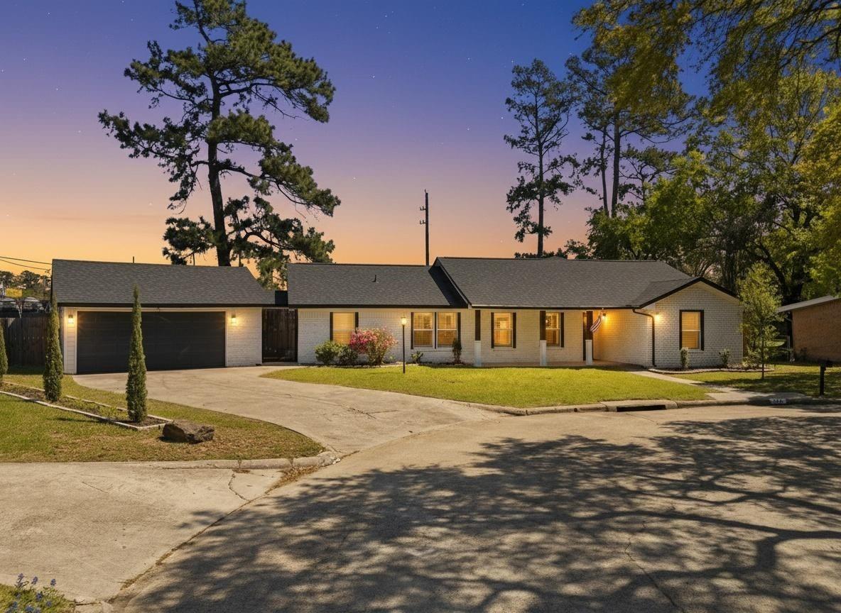 102 Enchanted Oaks Court