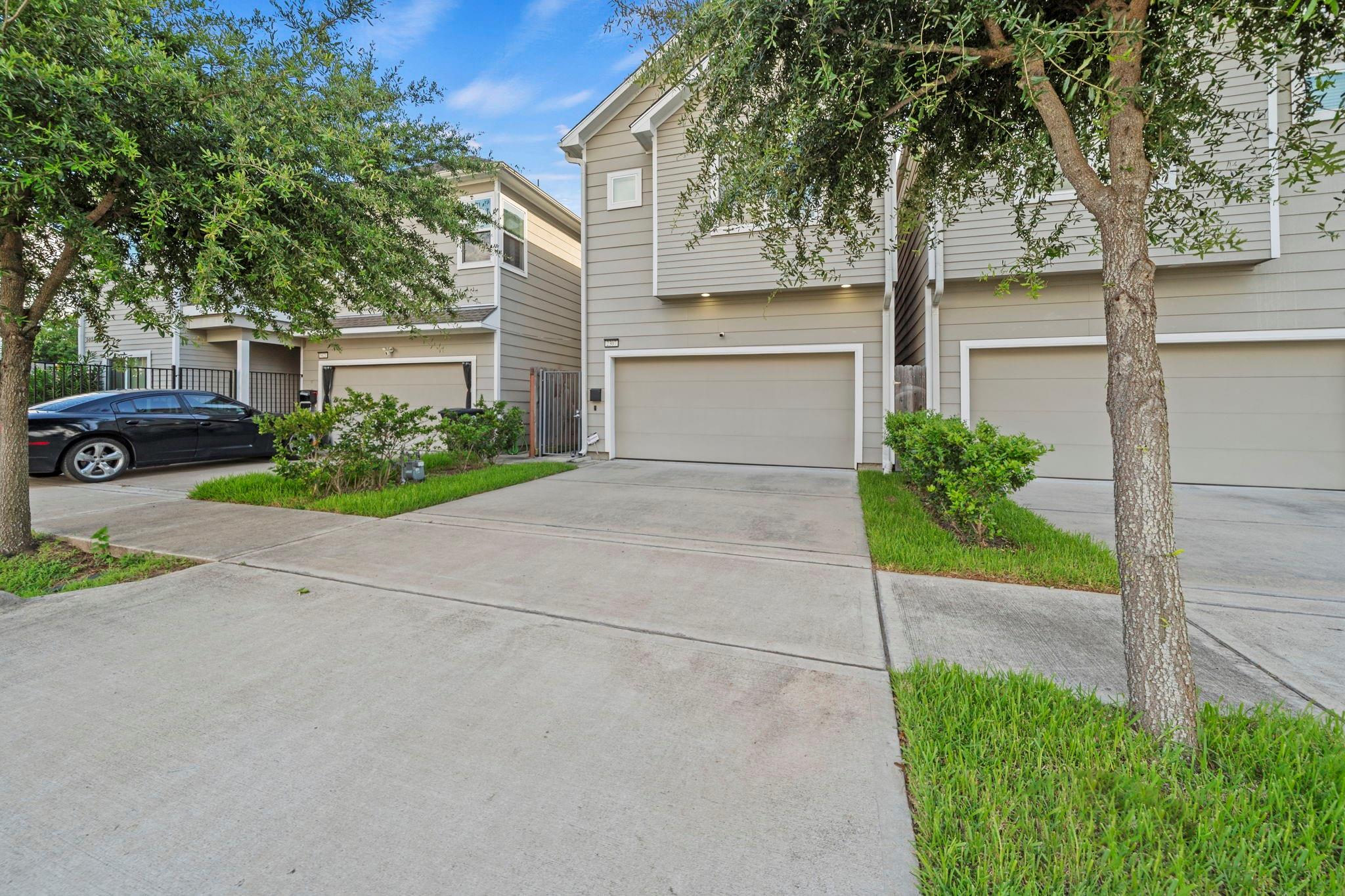 2307 Clementine Street