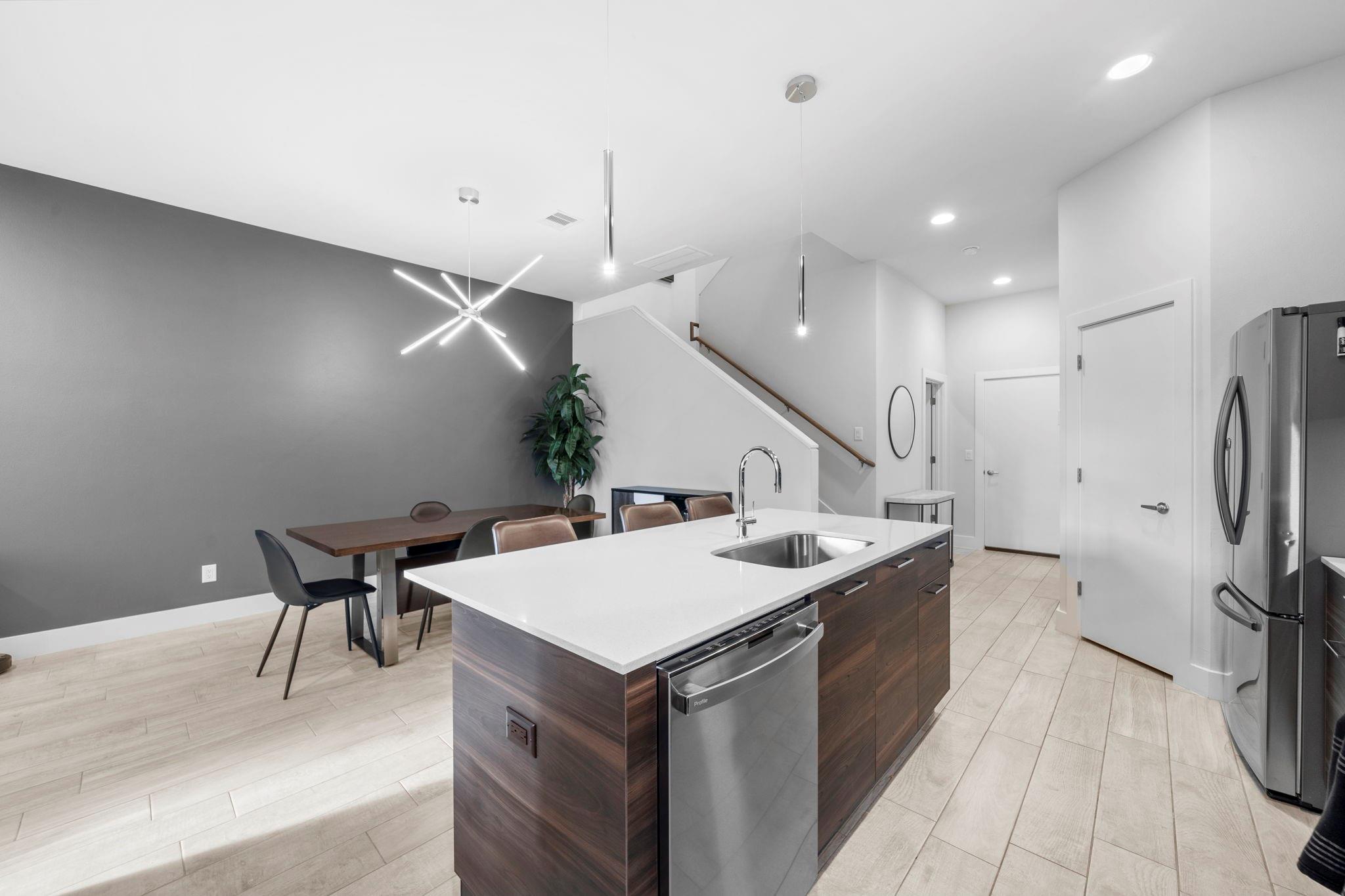 2307 Clementine Street