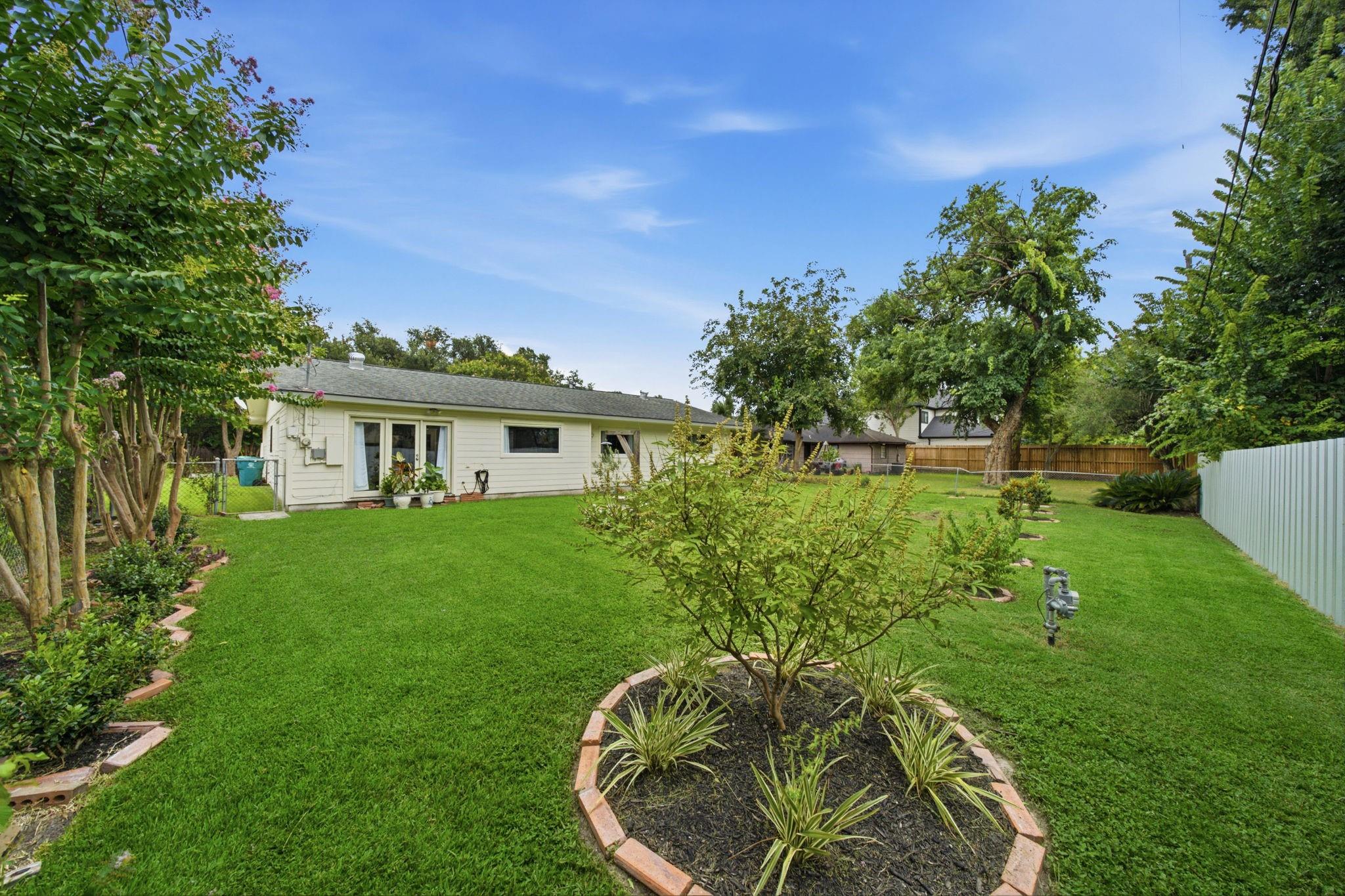 1845 Westcrest Drive