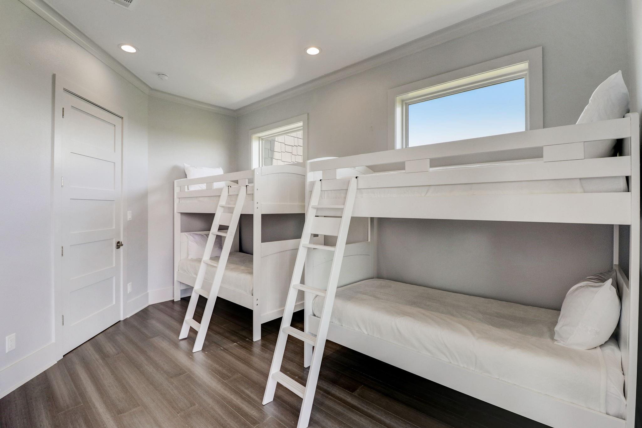 328 Seagrass