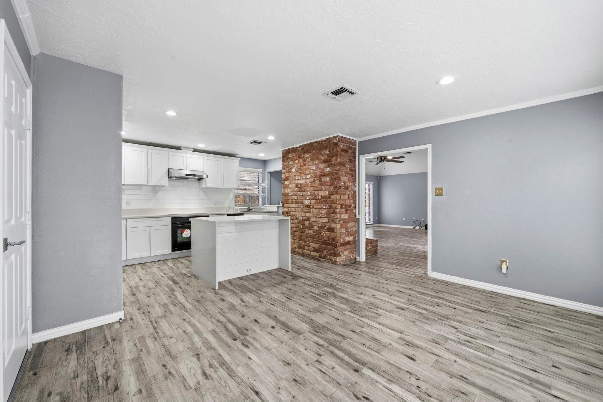 6323 Crakston Street