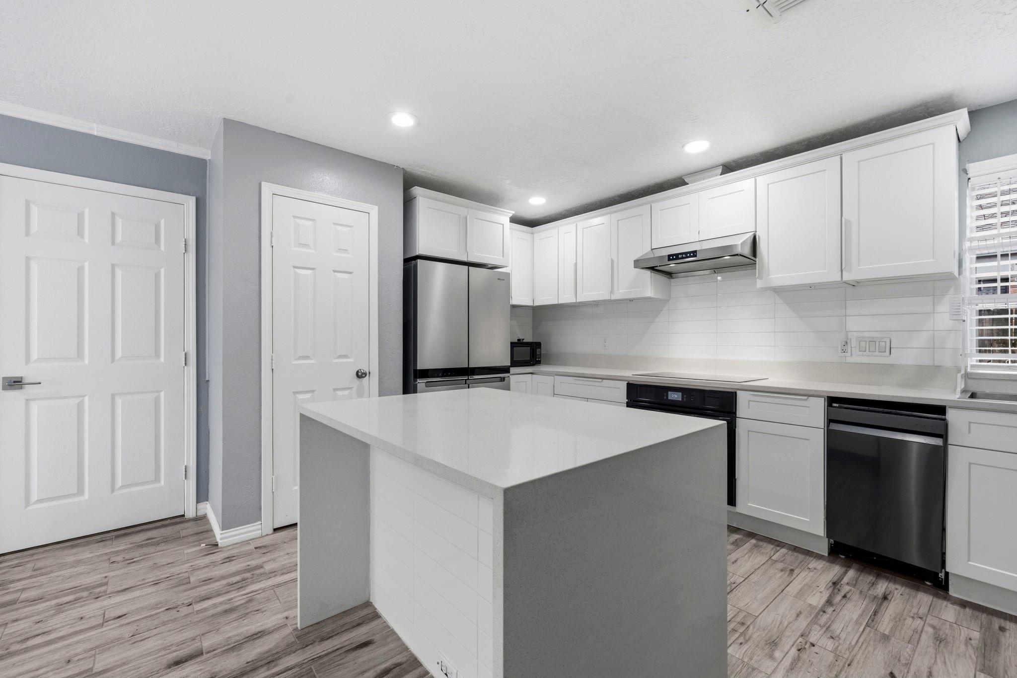 6323 Crakston Street