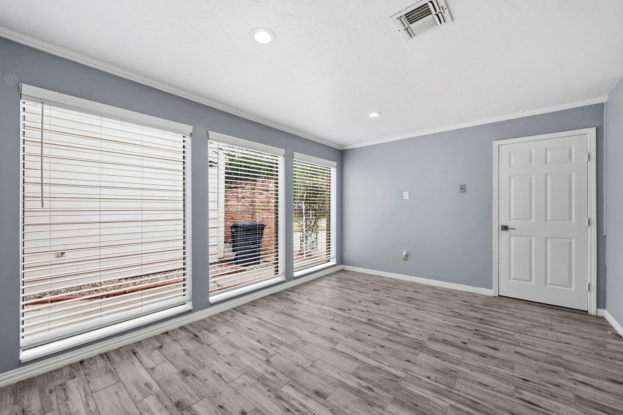 6323 Crakston Street