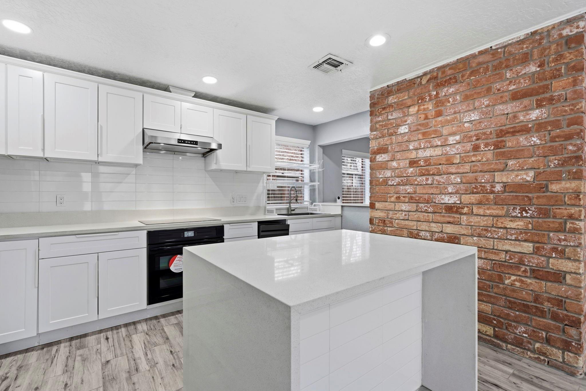 6323 Crakston Street