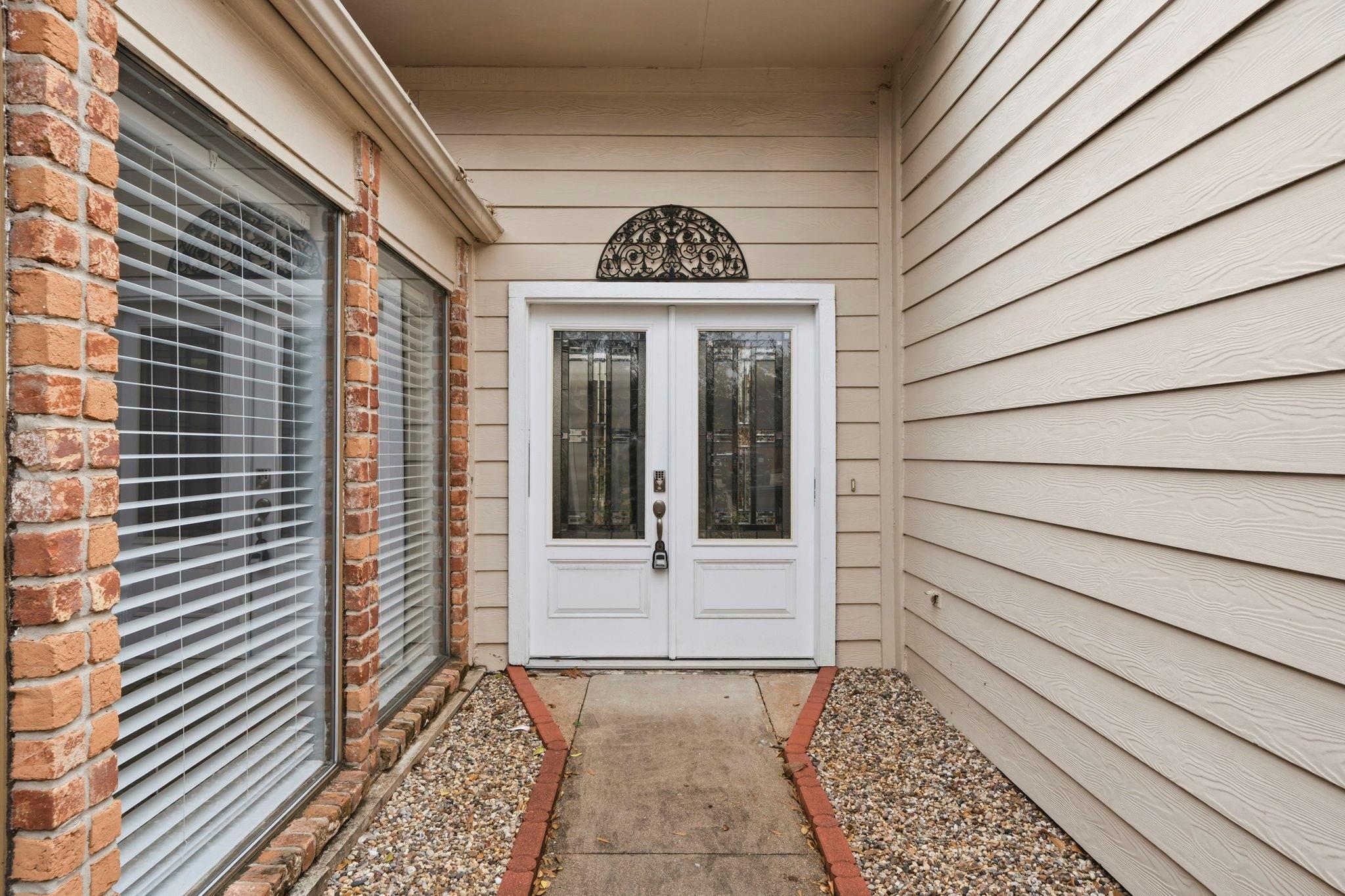 6323 Crakston Street