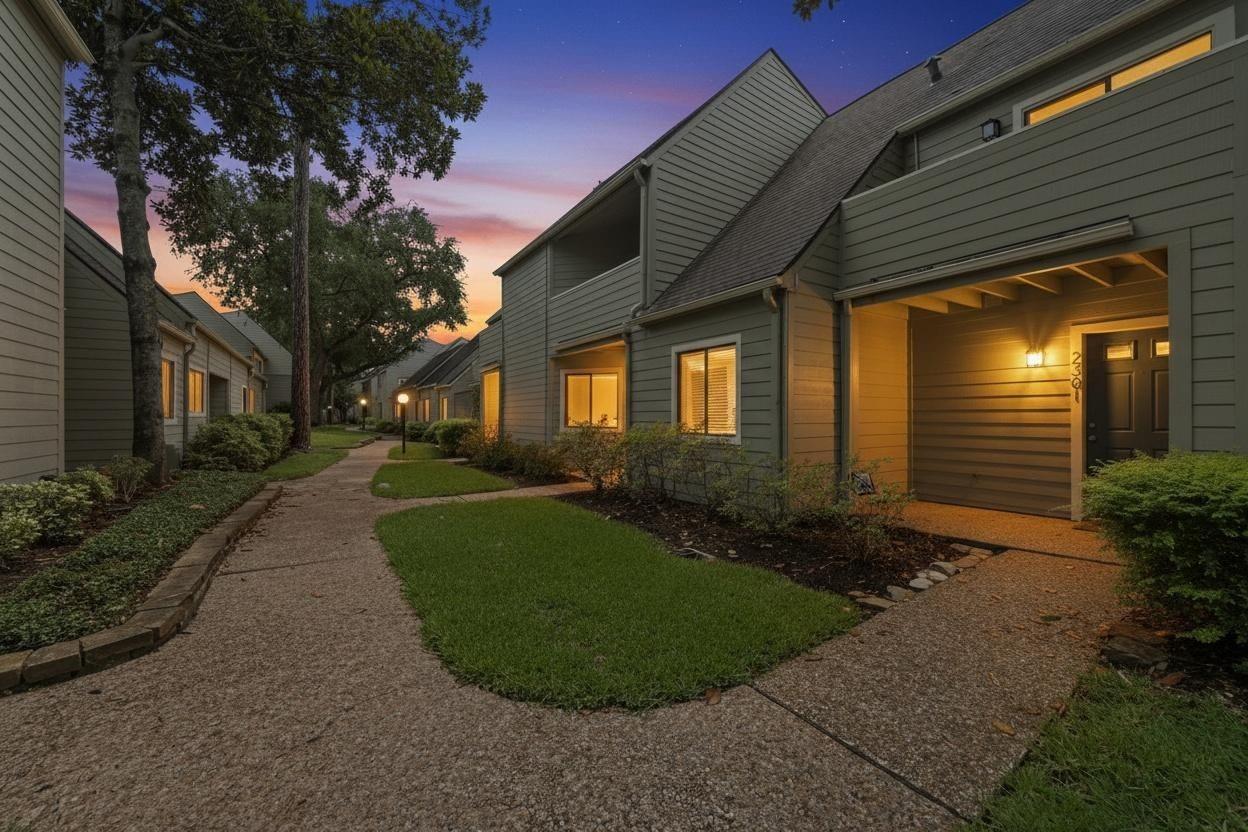 2303 Briar West Boulevard # 2303