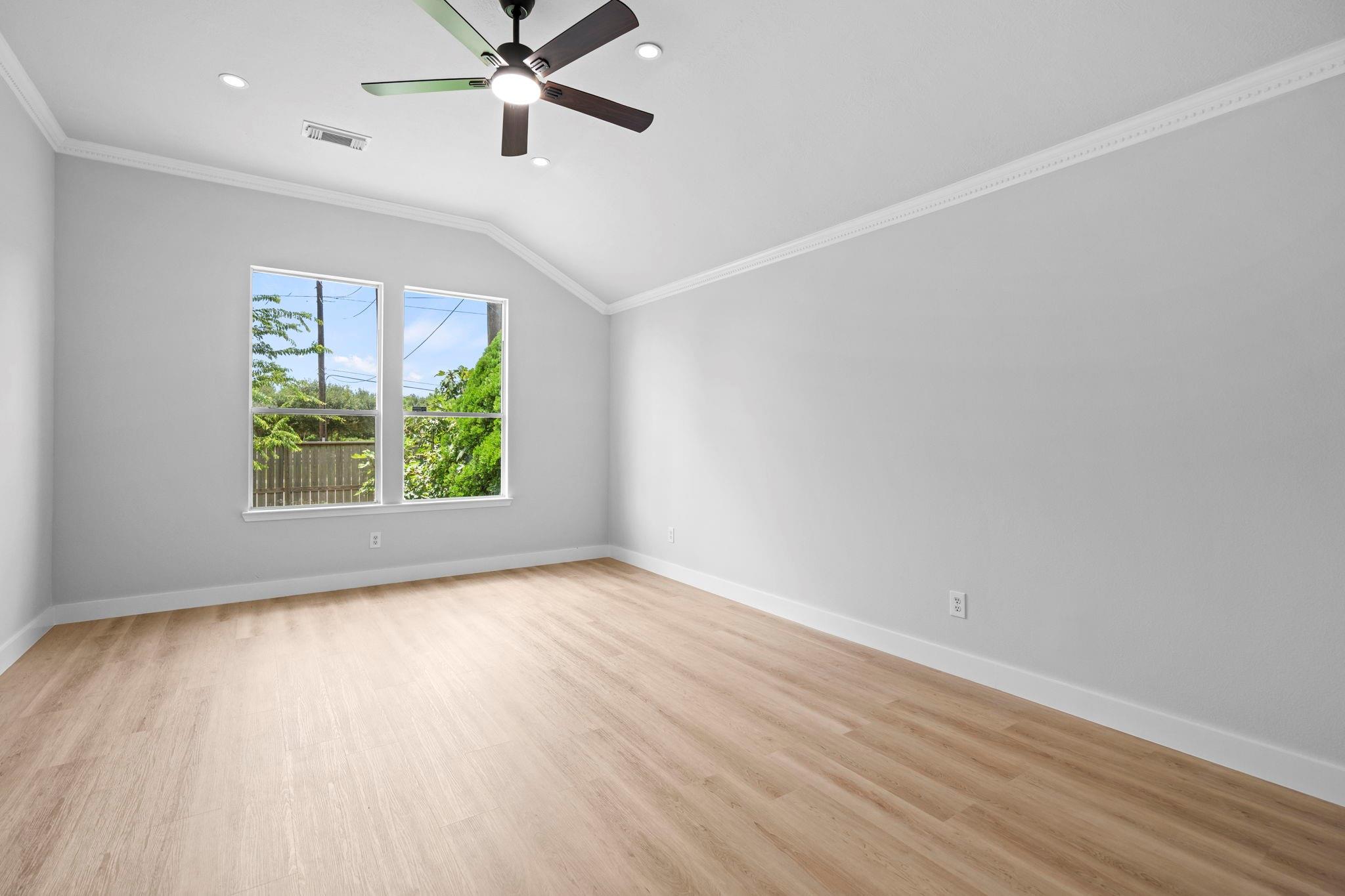5735 Brookhollow Pine Trail