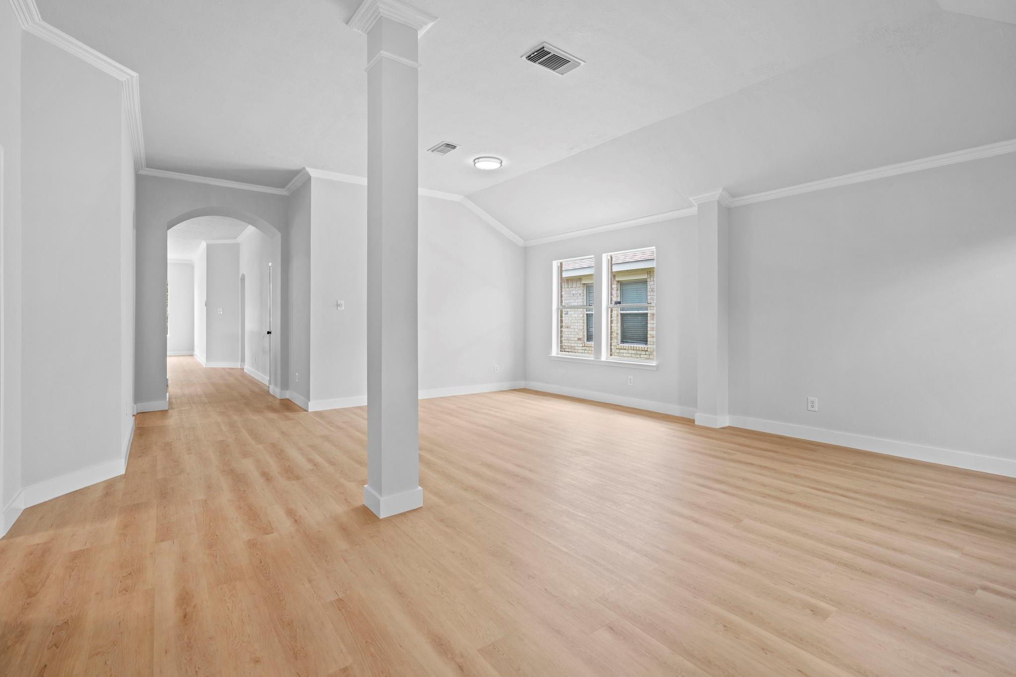 5735 Brookhollow Pine Trail
