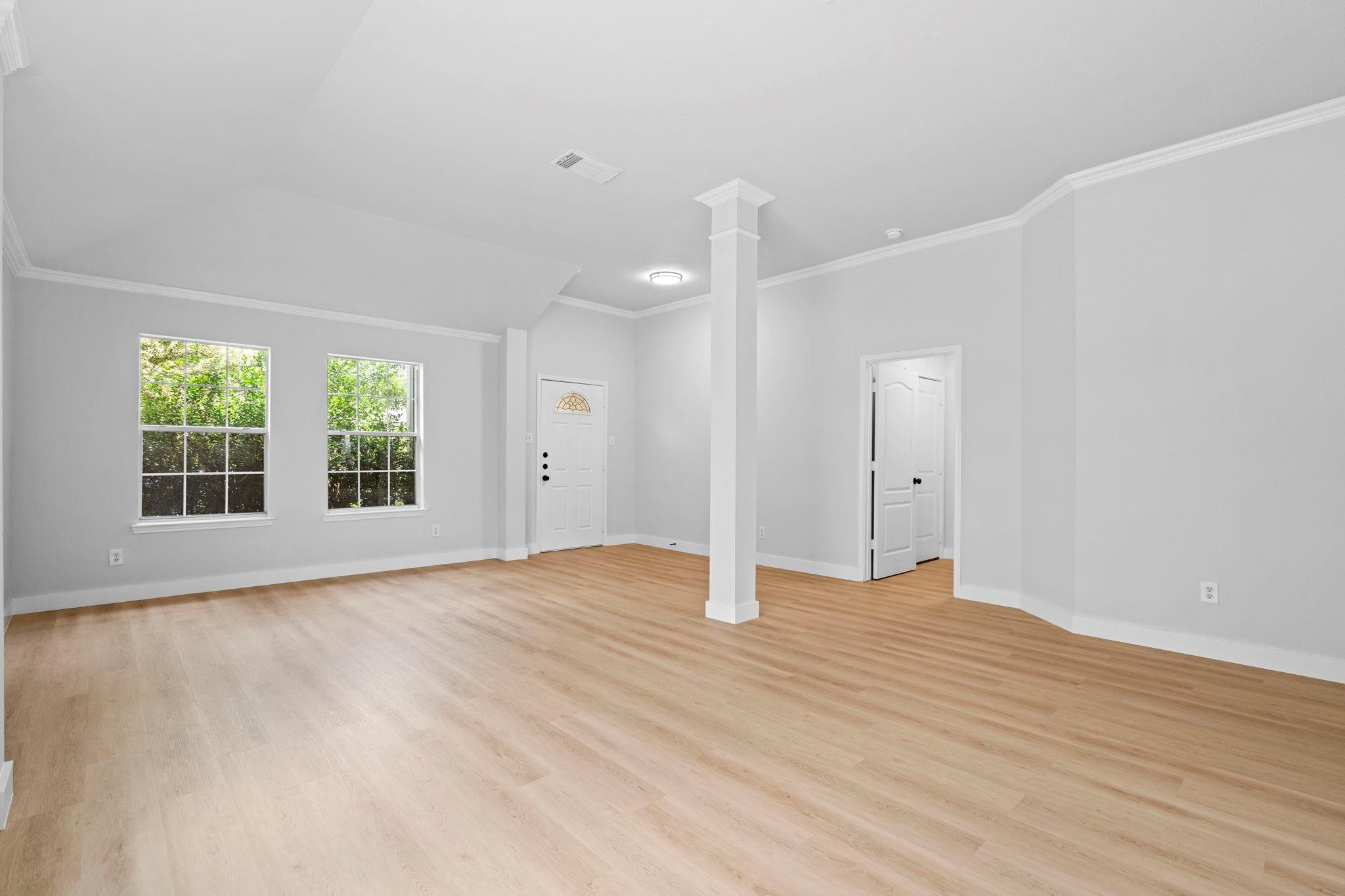 5735 Brookhollow Pine Trail