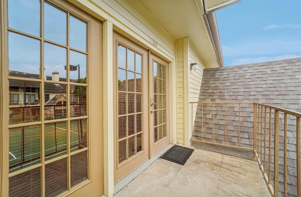 2425 Holly Hall Street # 120 Unit: I-120