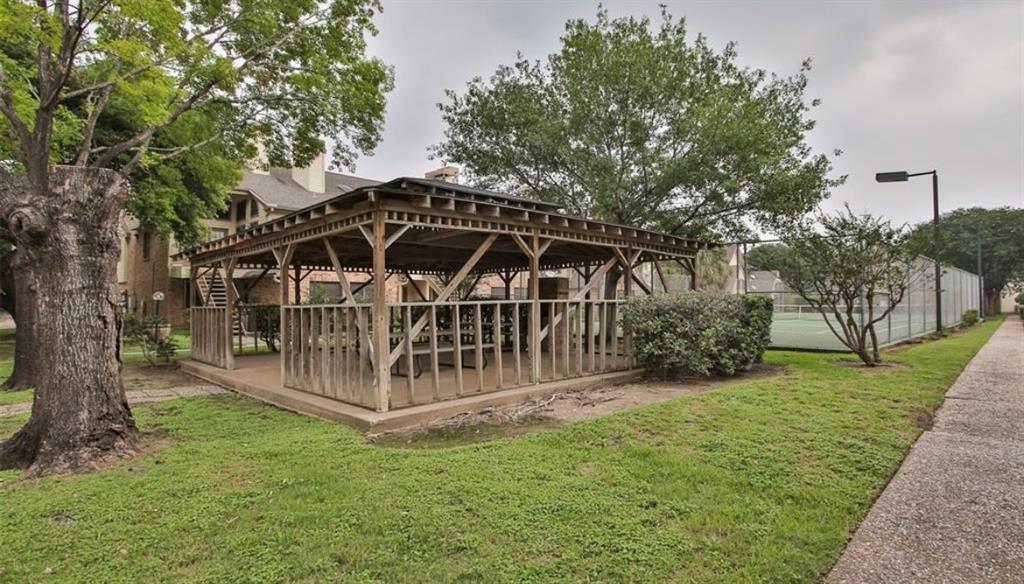 2425 Holly Hall Street # 120 Unit: I-120