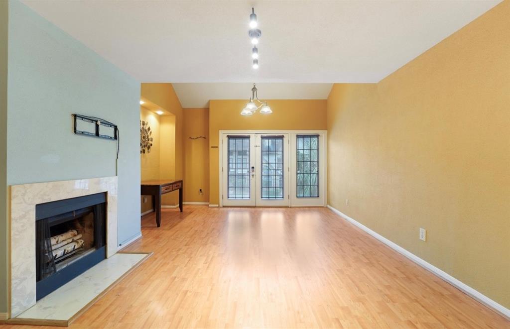 2425 Holly Hall Street # 120 Unit: I-120