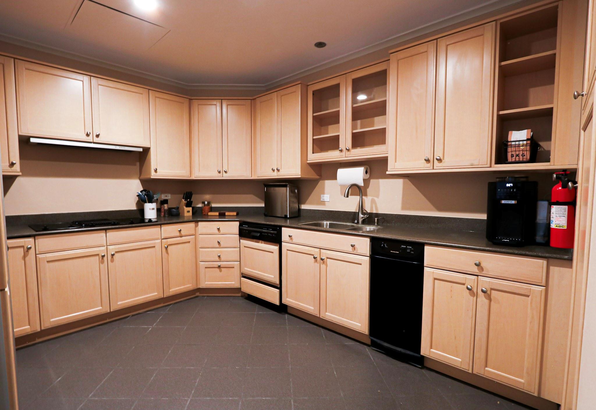 2016 Main Street # 2 Unit: PH 2