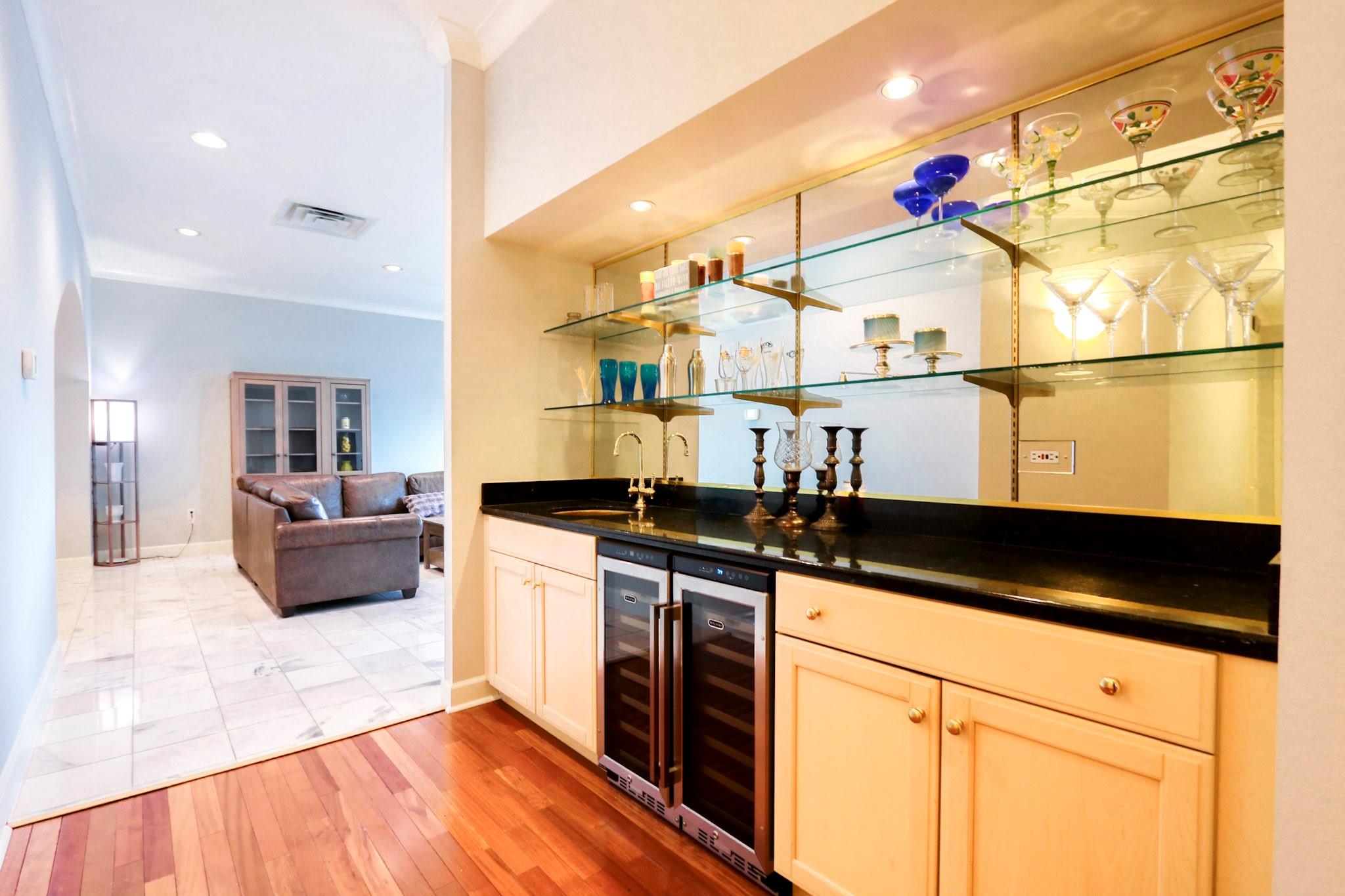 2016 Main Street # 2 Unit: PH 2