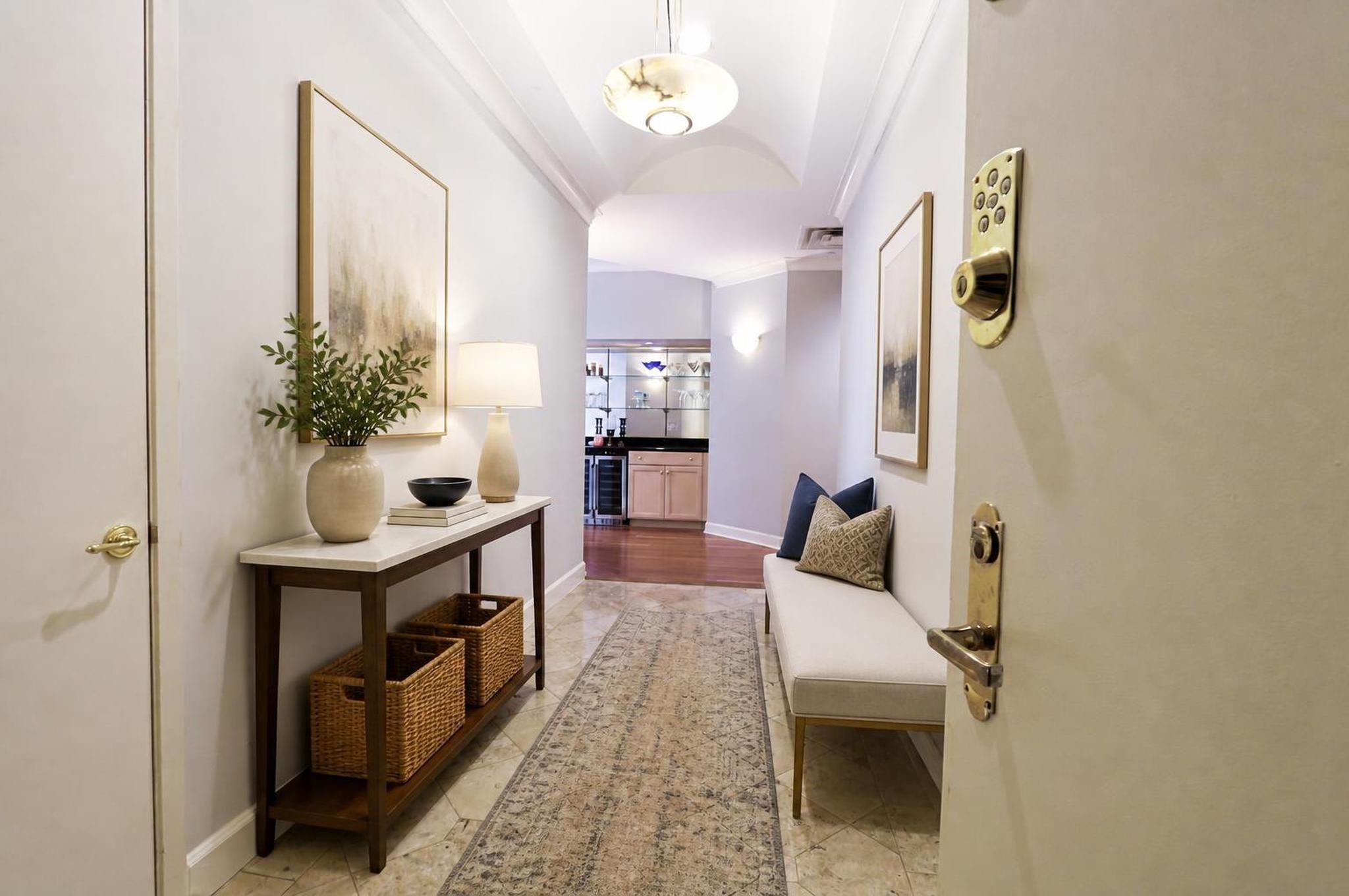 2016 Main Street # 2 Unit: PH 2
