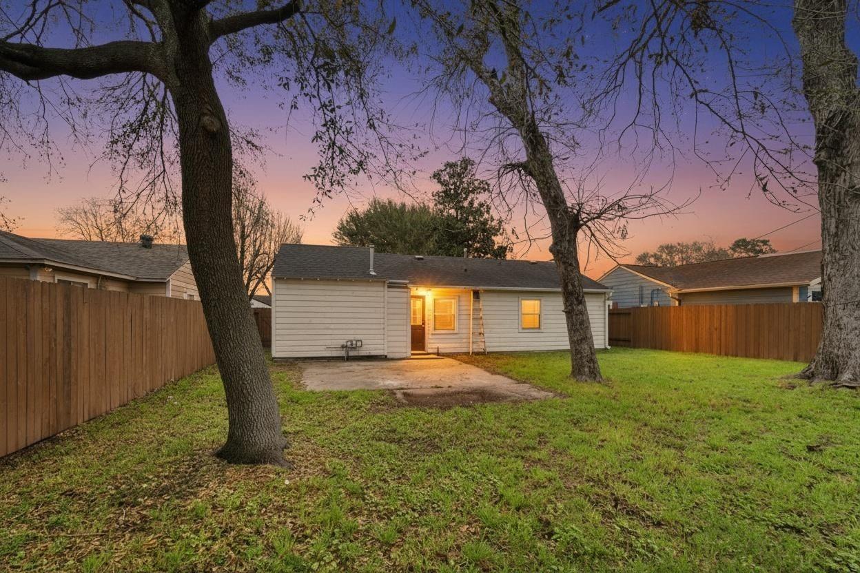 3325 Mccrarey Drive