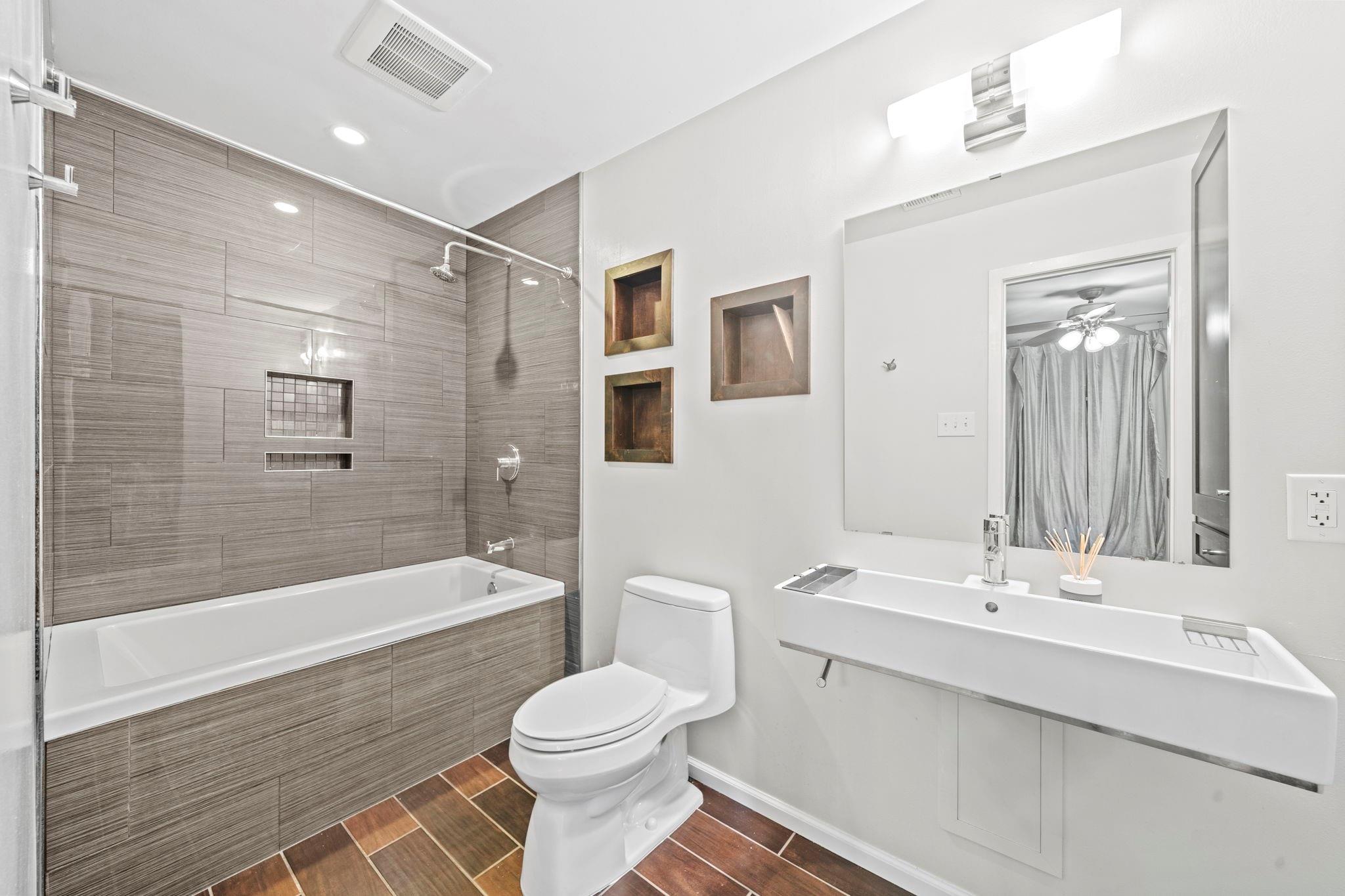 2303 Briarwest Boulevard # 2303