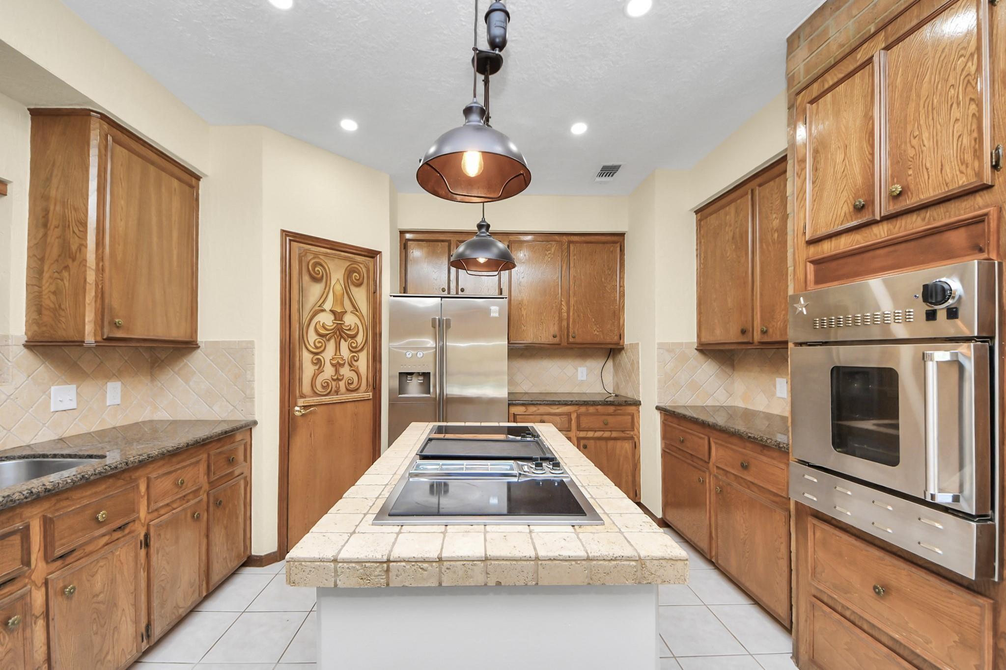 2310 Canterbury Court