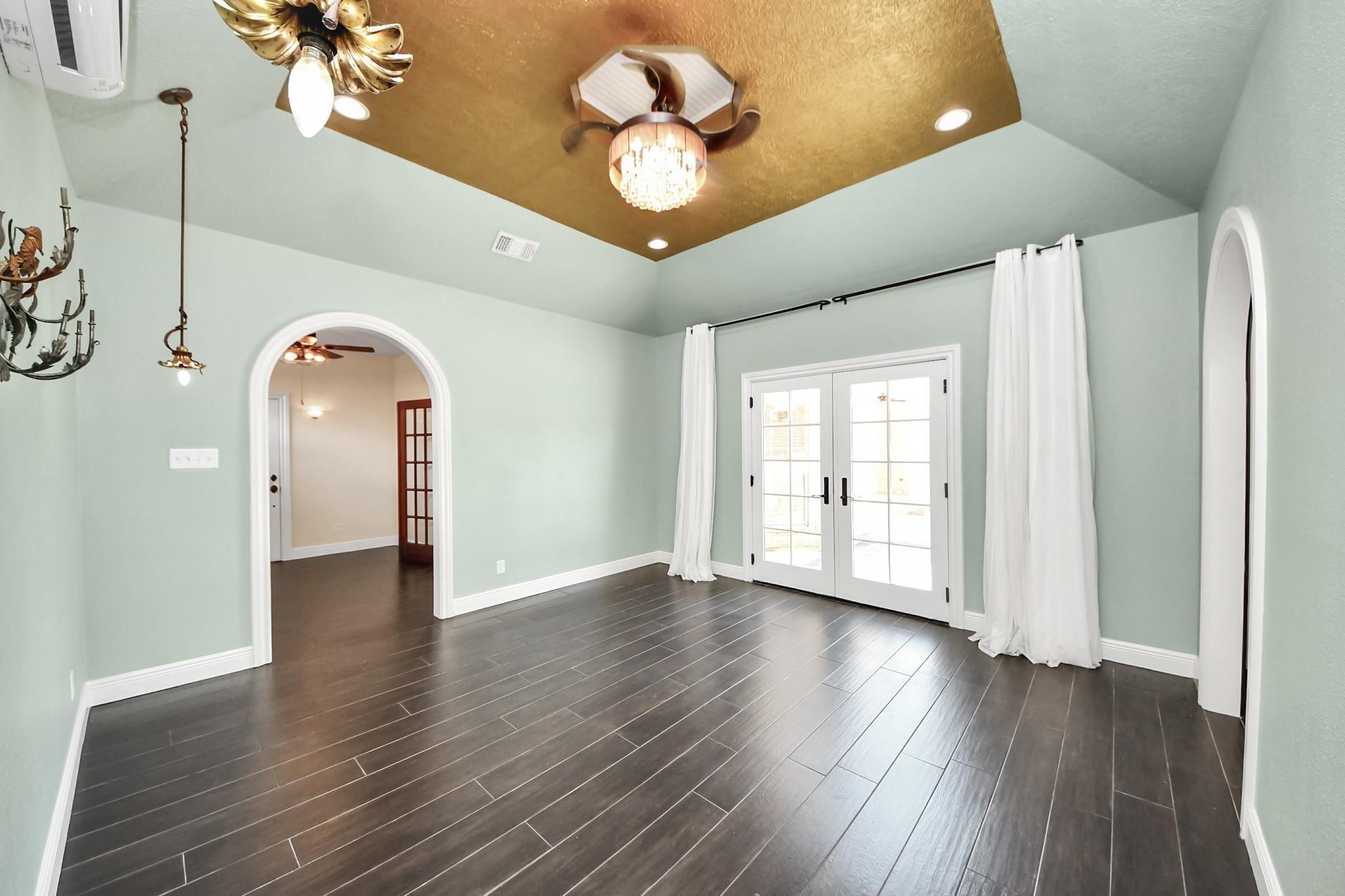 2310 Canterbury Court