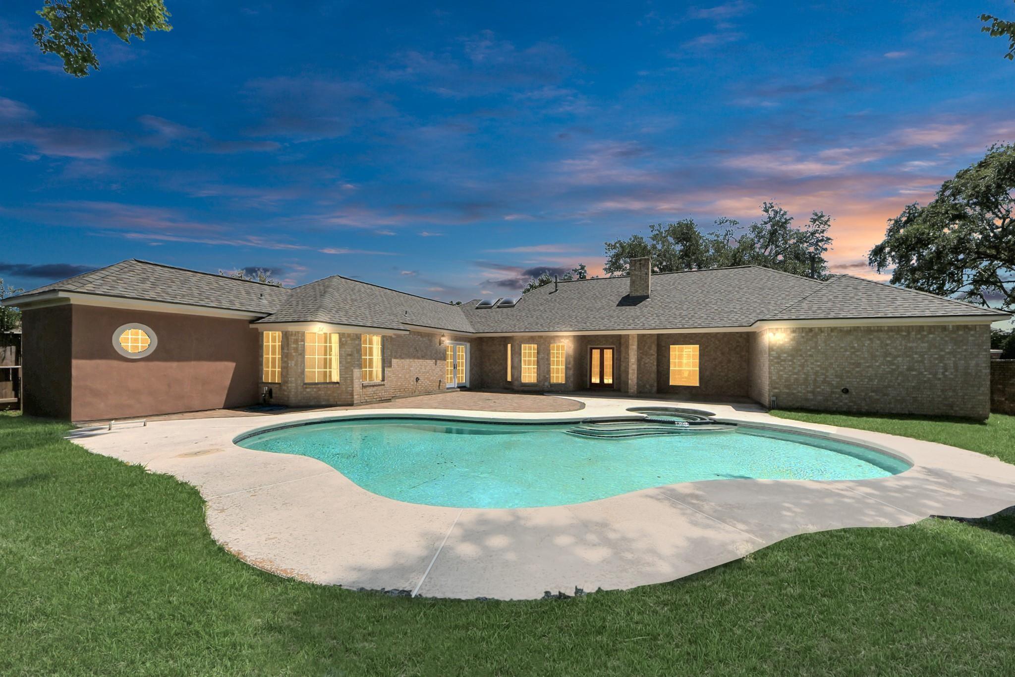 2310 Canterbury Court