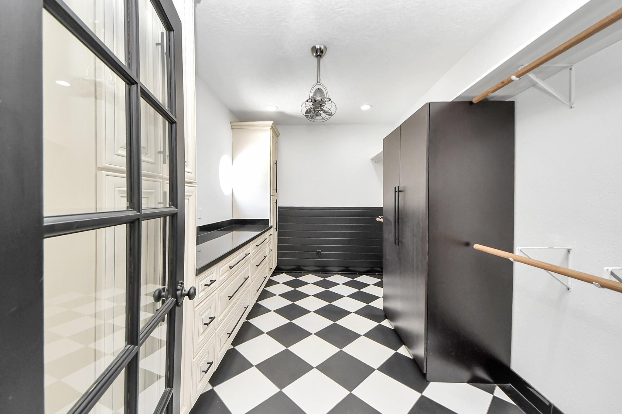 2310 Canterbury Court
