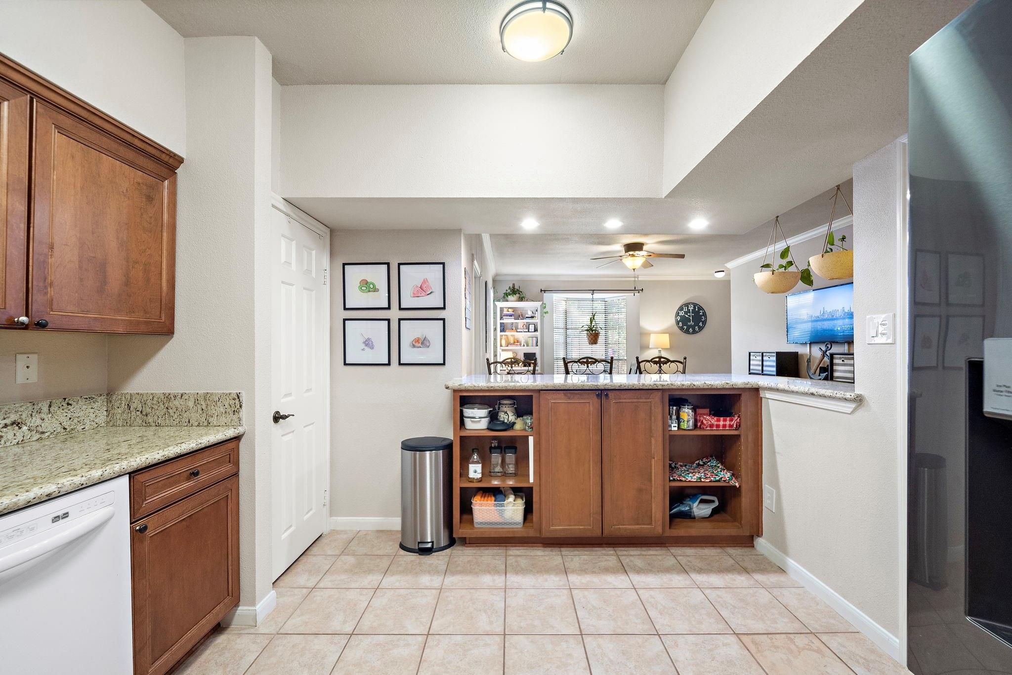 2255 Braeswood Park Drive # 176