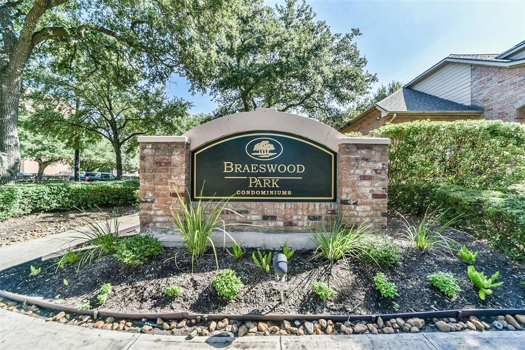 2255 Braeswood Park Drive # 176