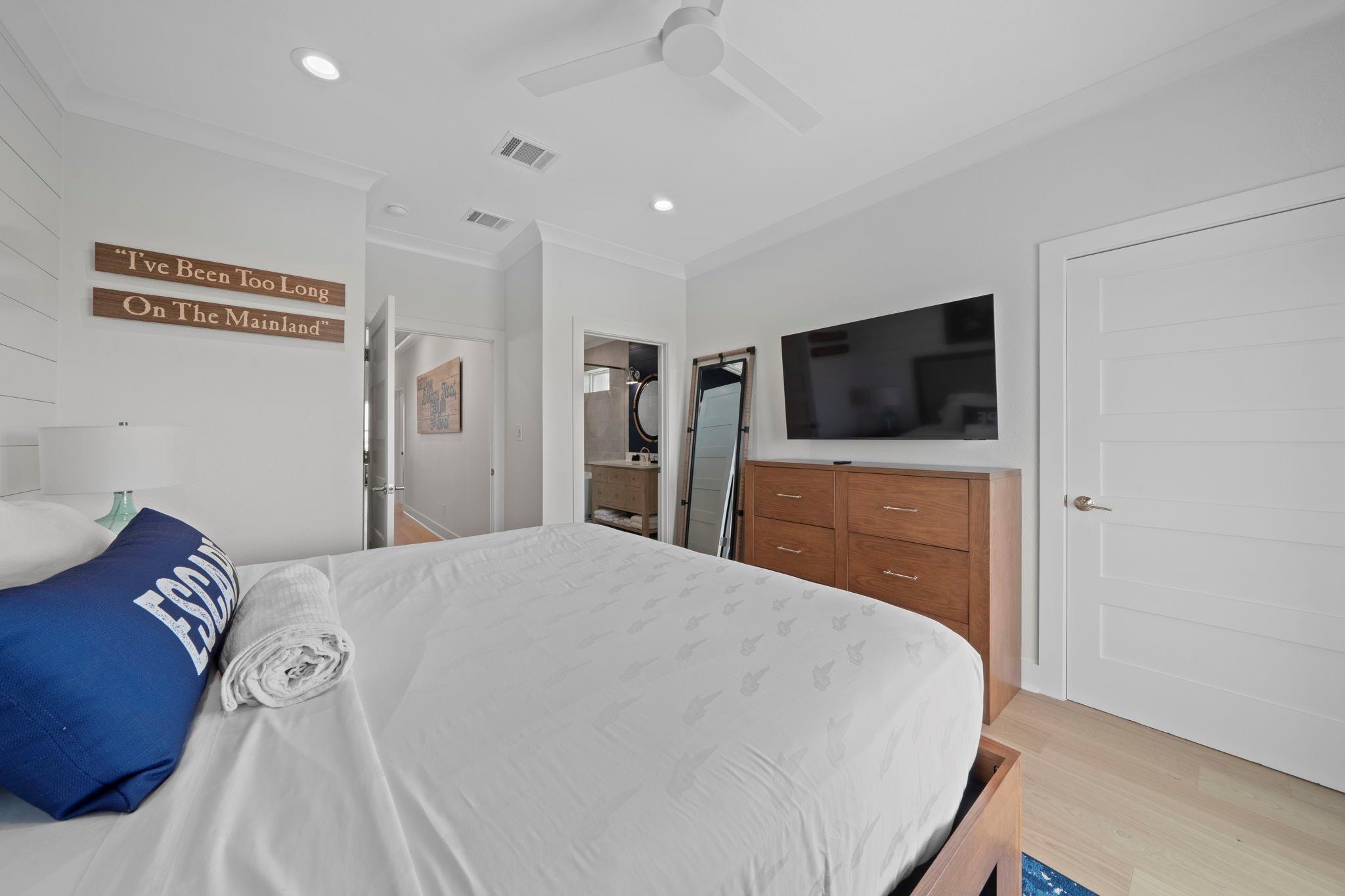 675 Seaside Dr