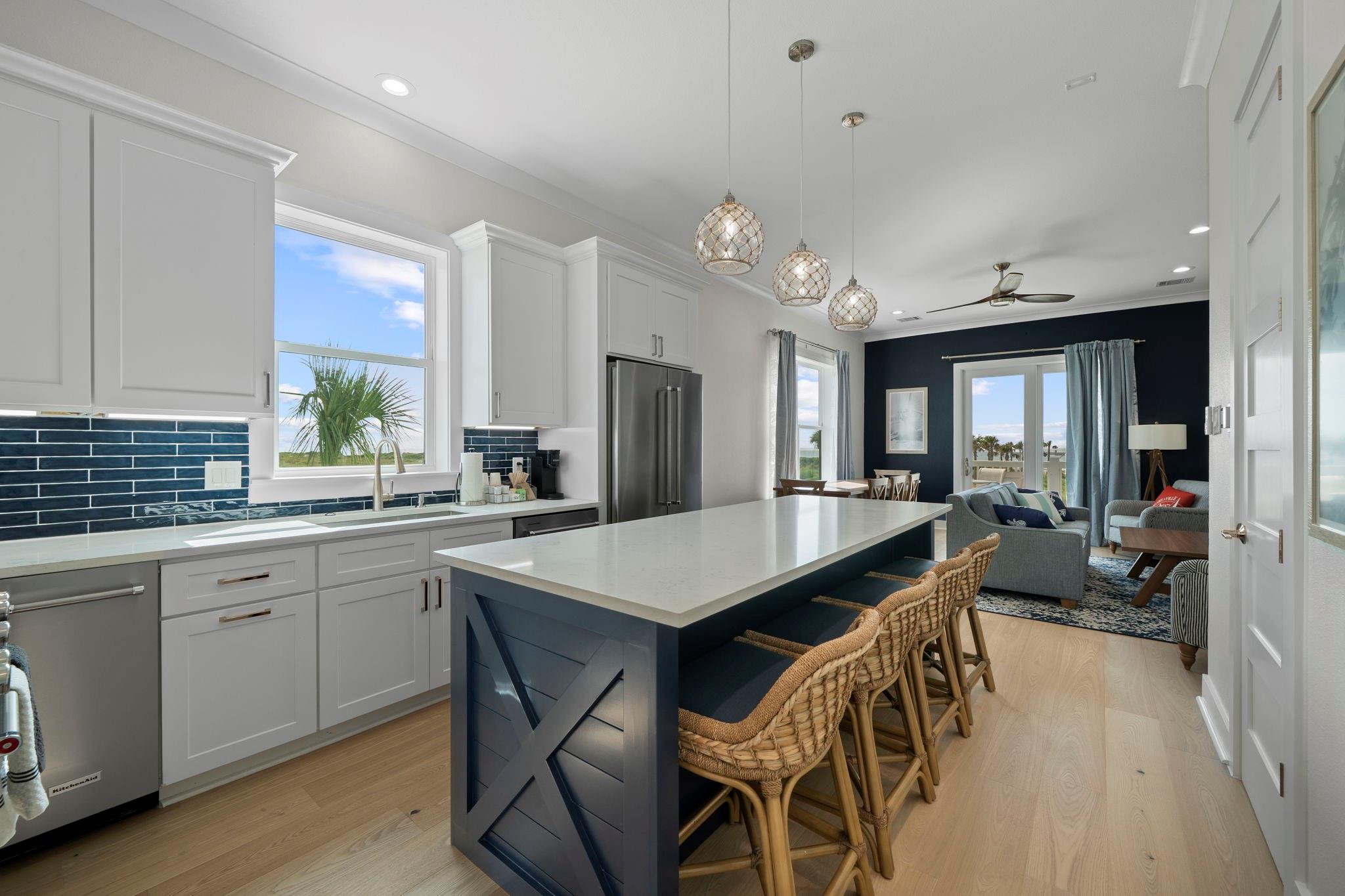 675 Seaside Dr
