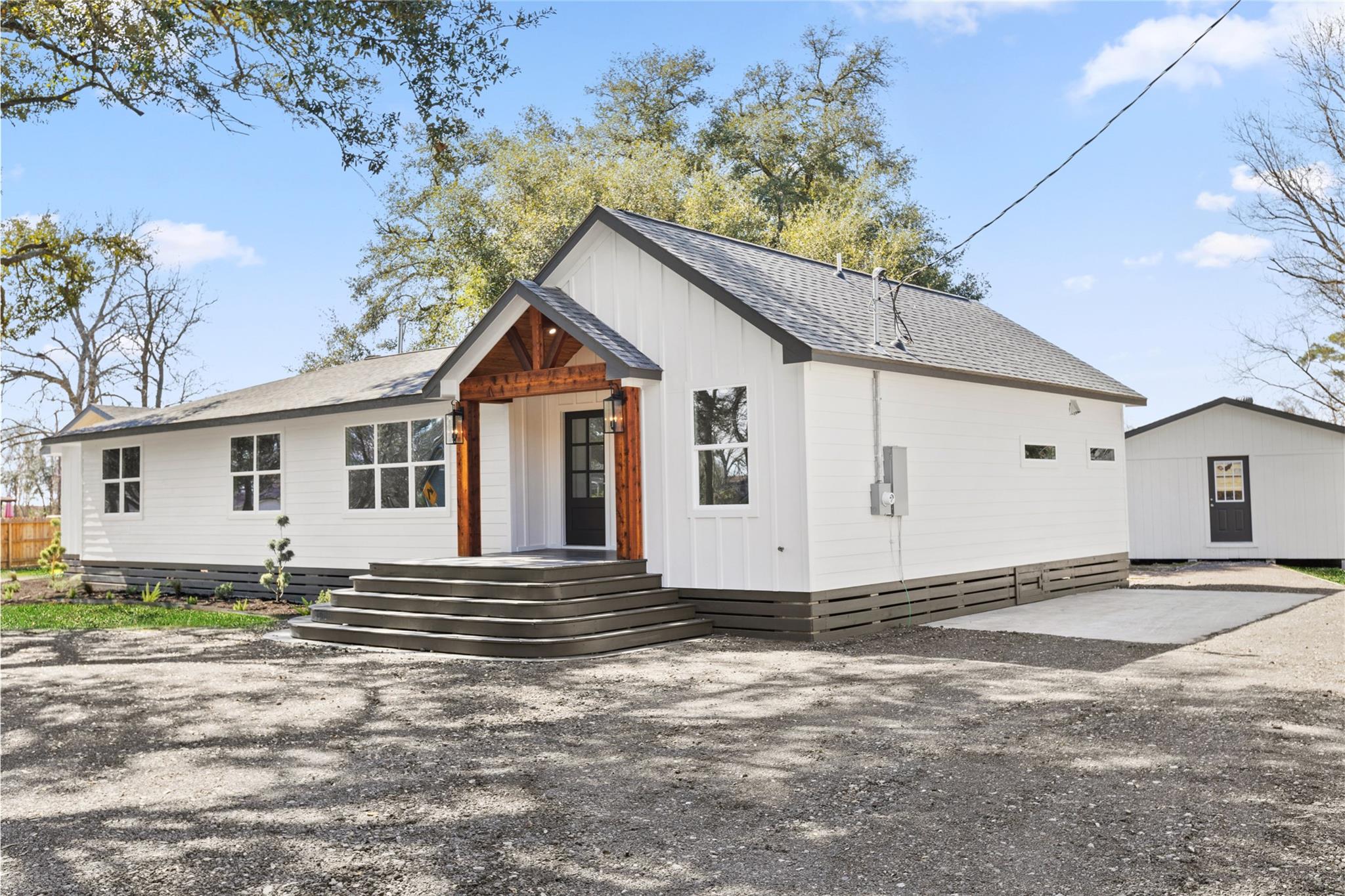 925 County Road 737b