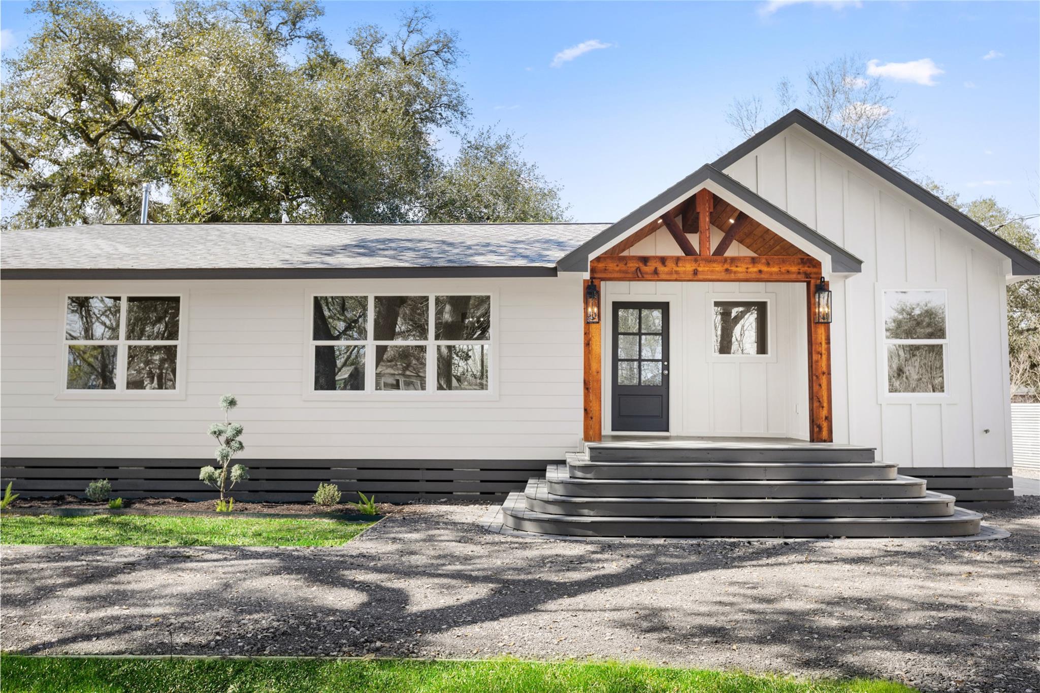 925 County Road 737b