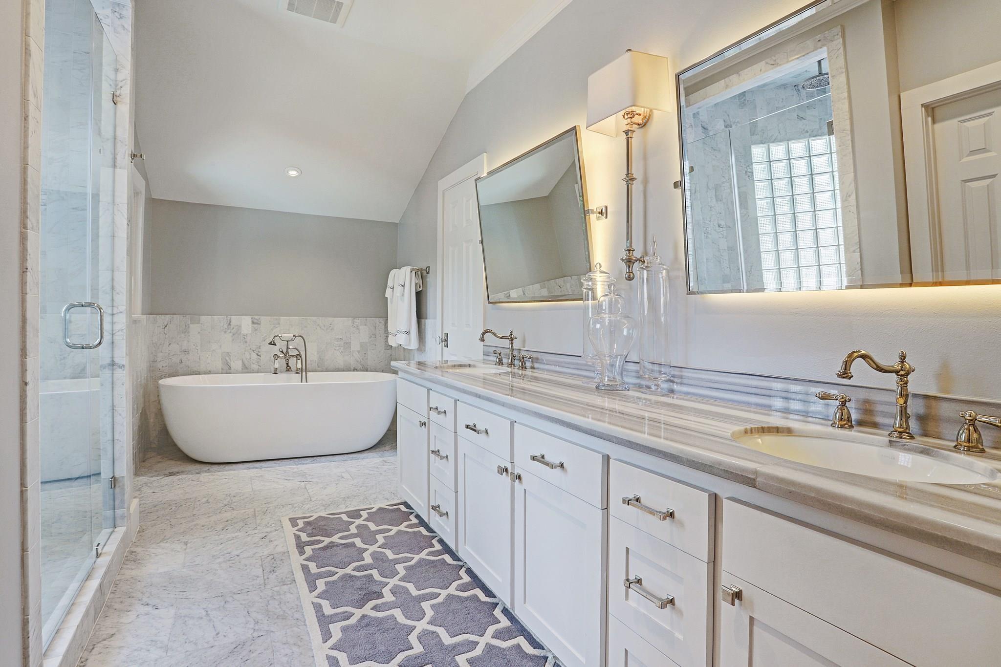 3779 Robinhood Street