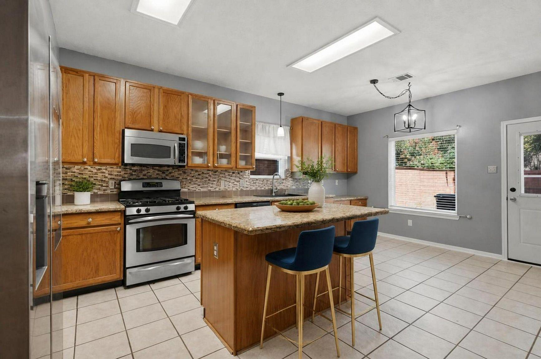 2827 Cottonwood Walk Court