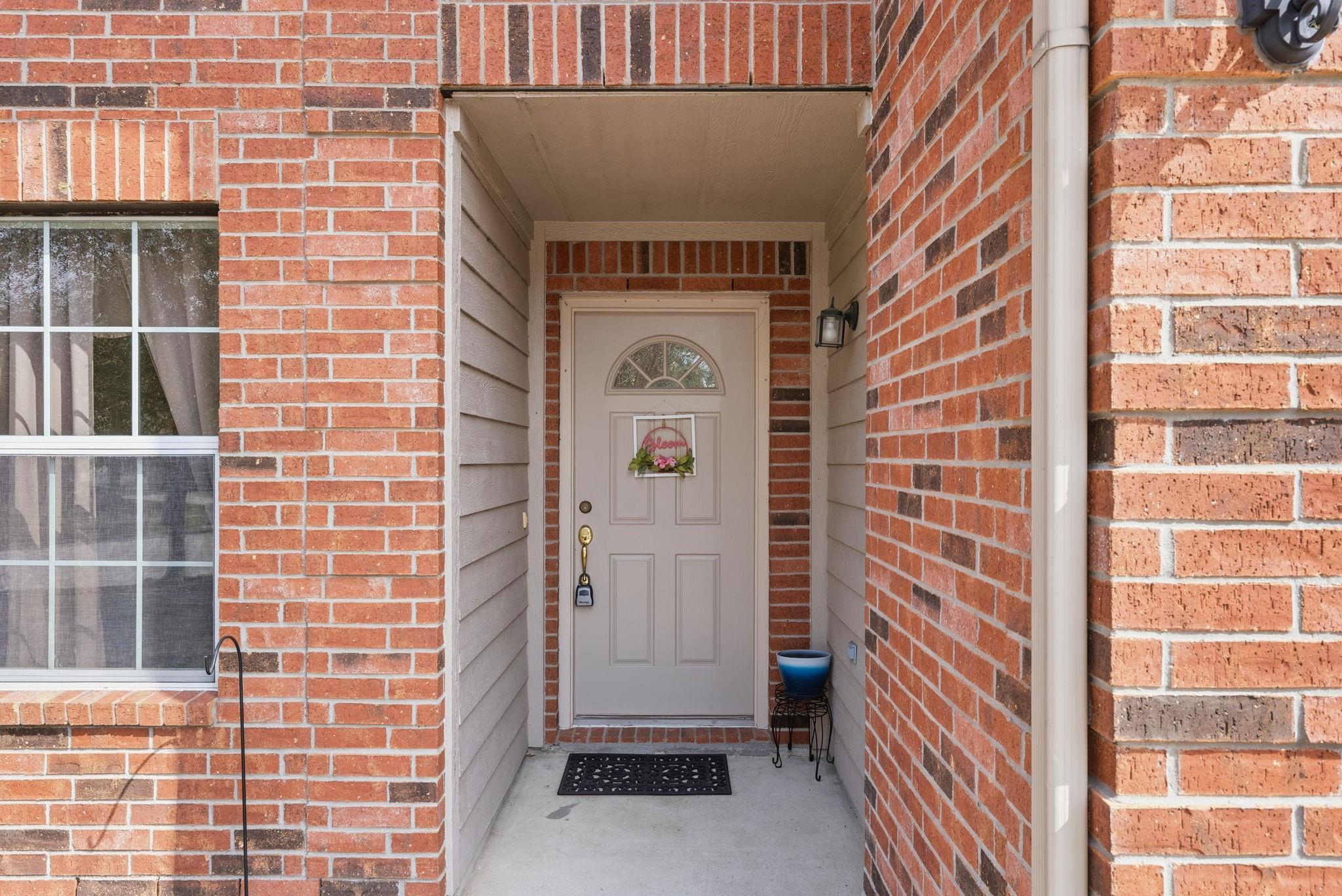 2712 Woodspring Acres Drive