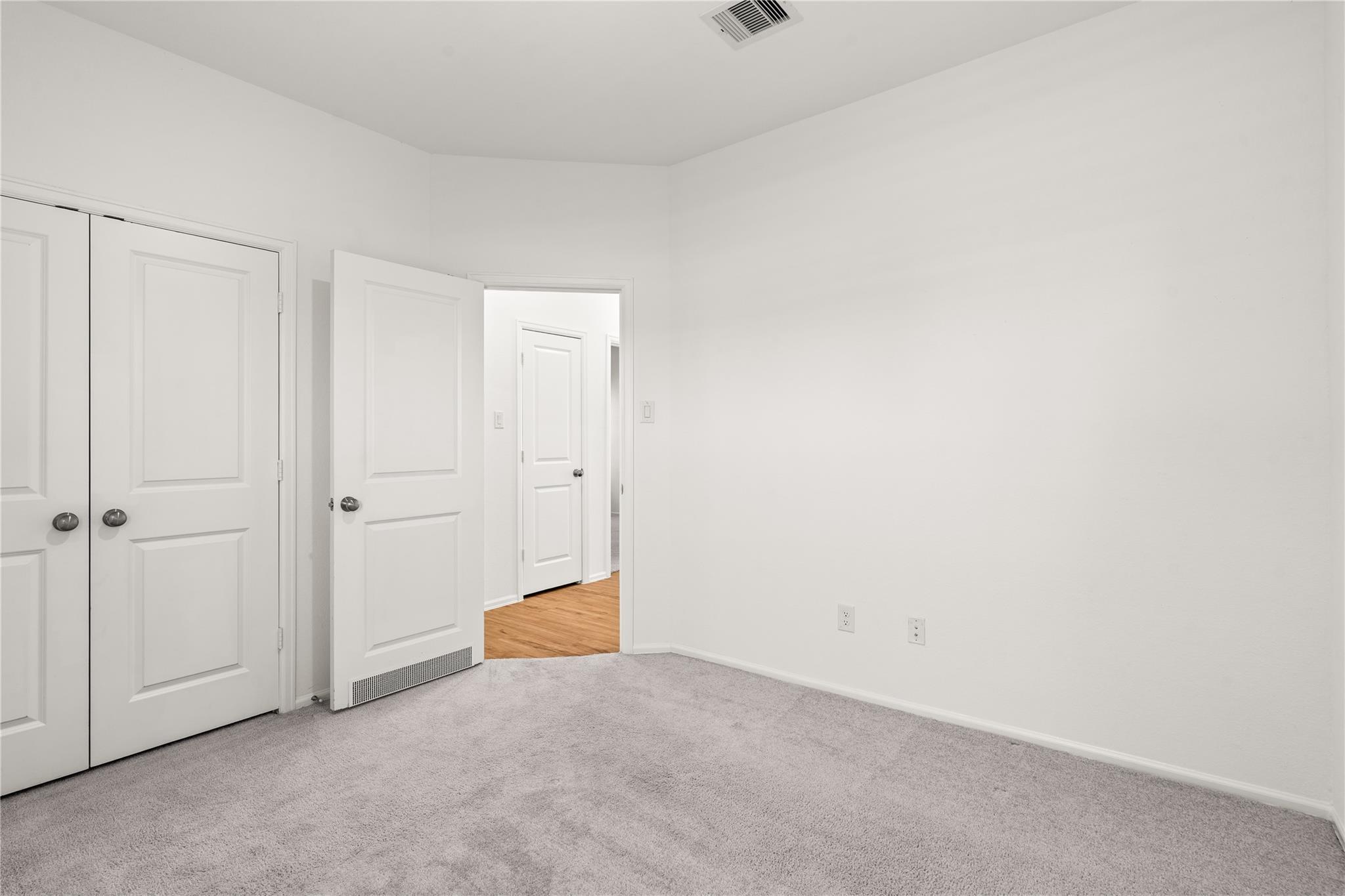 2039 Barrett Gables Drive