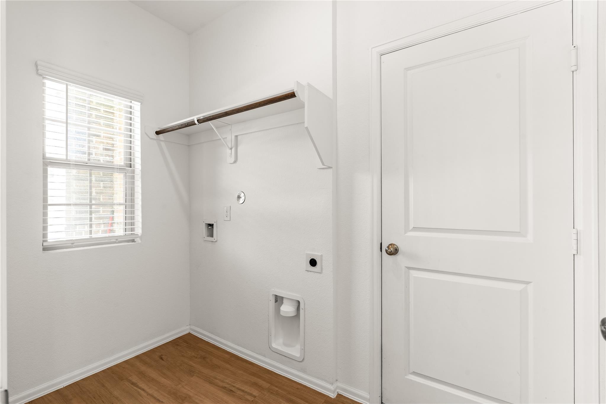 2039 Barrett Gables Drive